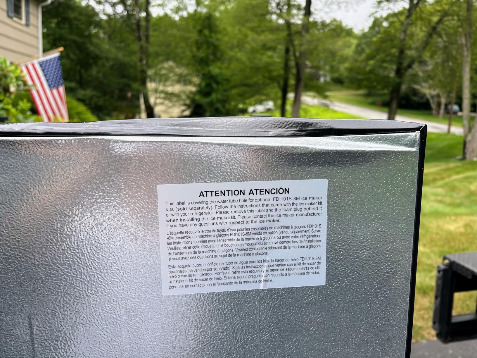 Kenmore 30 in. 18.2 cu. ft. Capacity Refrigerator/Freezer Adjustable Glass Shelving, Humidity Control Crispers, Gallon Door Bins, Black Customer Review Kenmore 30 in. 18.2 cu. ft. Capacity Refrigerator/Freezer Adjustable Glass Shelving, Humidity Control Crispers, Gallon Door Bins, Black - Customer Photo 2