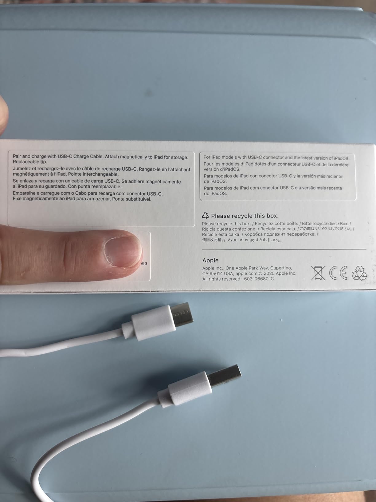 Apple Pencil (USB-C): Device Compatibility Check Required - Pixel-Perfect Precision, Tilt Sensitivity, Perfect for Note-Taking, Drawing, and Signing Documents. Charges and Pairs with USB-C - Customer Photo 1
