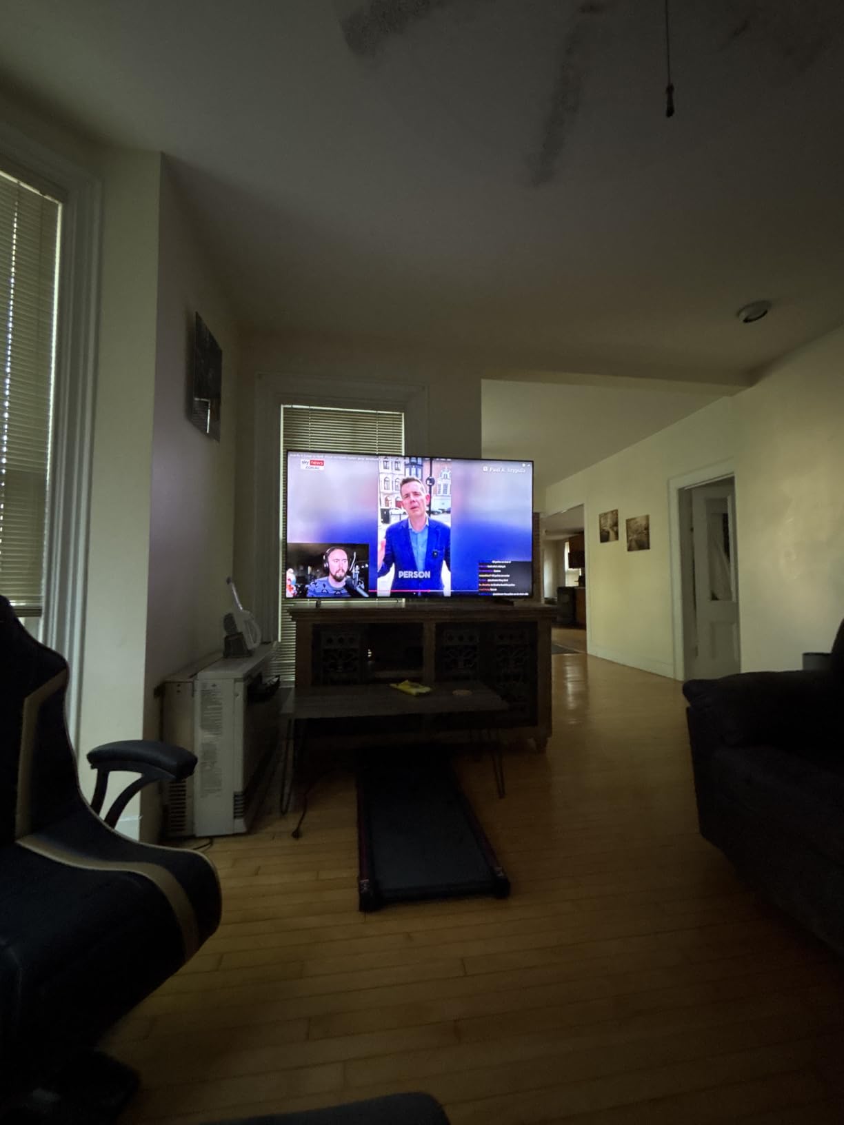 Samsung 50-Inch Class QLED 4K Q60D Series Quantum HDR Smart TV w/Object Tracking Sound Lite, Motion Xcelerator, Slim Design, Gaming Hub, Alexa Built-in (QN50Q60D, 2024 Model) Customer Review Samsung 50-Inch Class QLED 4K Q60D Series Quantum HDR Smart TV w/Object Tracking Sound Lite, Motion Xcelerator, Slim Design, Gaming Hub, Alexa Built-in (QN50Q60D, 2024 Model) - Customer Photo 2