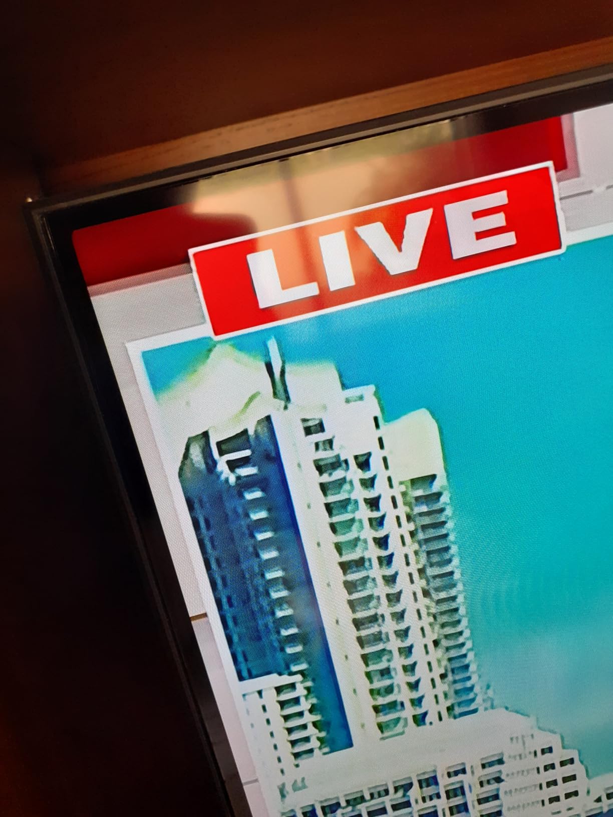 Samsung 55-Inch Class Crystal UHD DU7200 Series 4K Smart TV (UN55DU7200FXZA) PurColor, Contrast Enhancer, Crystal Processor 4K, Smart TV Powered by Tizen, Motion Xcelerator, Alexa Built-in - Customer Photo 2