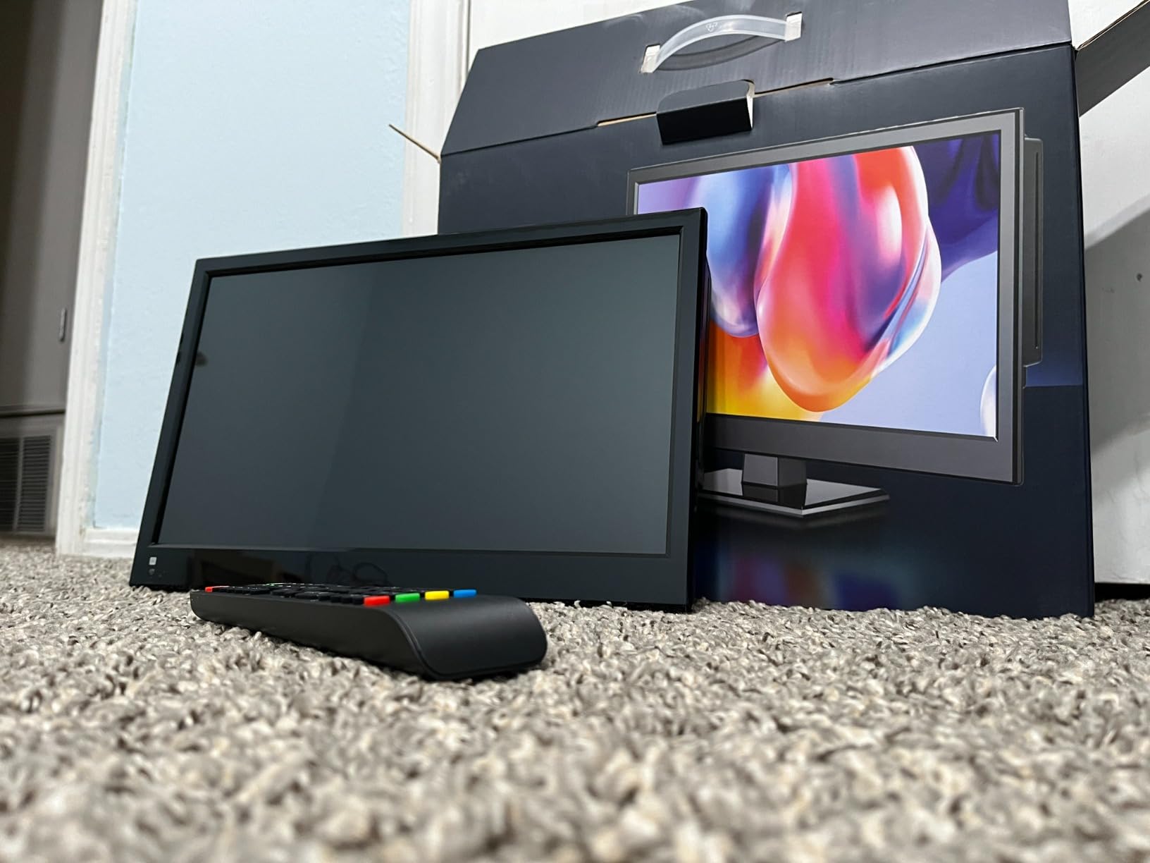 Desobry 16 INCH TV with DVD Player Built in 1080P LCD TV DVD Player Combo with HDMI USB Monitor for Home, Kitchen, RV Camper, or Office,RV TV - Customer Photo 2