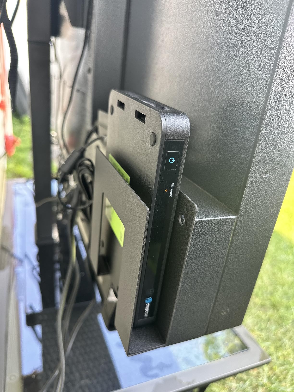 SYLVOX Outdoor TV, 43-Inch Waterproof Smart TV, 2000 nits Full Sun TV, 4K, Dolby Atmos, HDR10, Weatherproof Television with Voice Assistant Remote (Pool Pro 2.0, Latest Model) Customer Review SYLVOX Outdoor TV, 43-Inch Waterproof Smart TV, 2000 nits Full Sun TV, 4K, Dolby Atmos, HDR10, Weatherproof Television with Voice Assistant Remote (Pool Pro 2.0, Latest Model) - Customer Photo 2