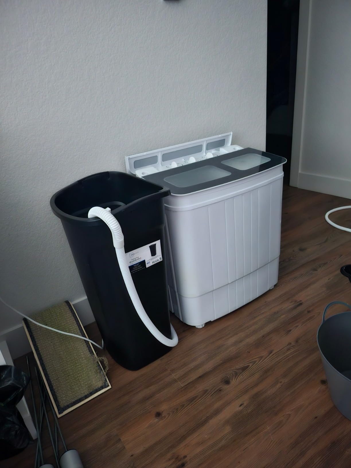 INTERGREAT Portable Washing Machine with Longer Hose, 16lbs Twin Tub Washer Mini Compact Laundry Washing Machine with Drain Pump, Semi-automatic Washer Combo for Dorms, Apartments, Blue Customer Review INTERGREAT Portable Washing Machine with Longer Hose, 16lbs Twin Tub Washer Mini Compact Laundry Washing Machine with Drain Pump, Semi-automatic Washer Combo for Dorms, Apartments, Blue - Customer Photo 2