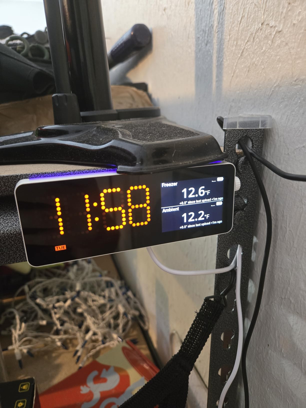 BLACK+DECKER 16 Cu. Ft. French Door Refrigerator with Built-in Ice Maker, Full Size Refrigerator with Bottom Mount Freezer Drawer, ENERGY STAR certified, White - Customer Photo 3