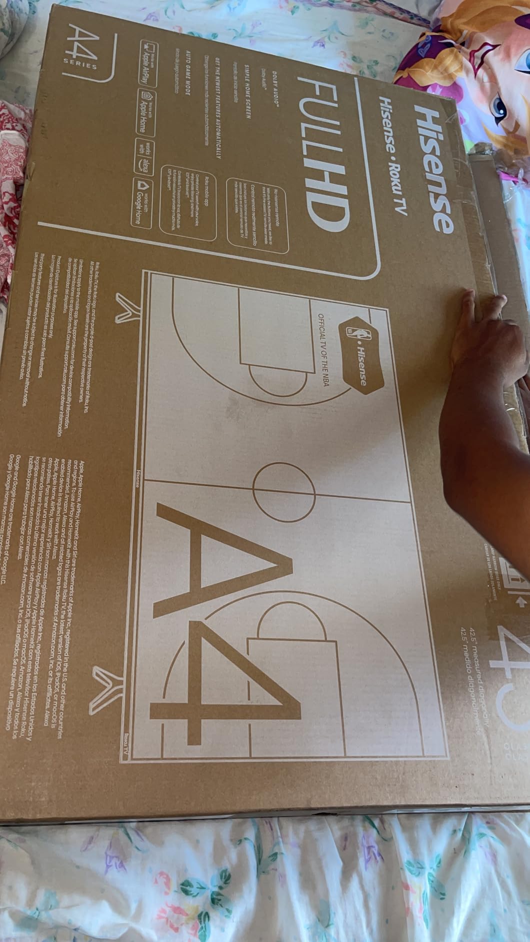 Hisense 32-Inch Class A4 Series HD 720p Smart Roku TV with Alexa Compatibility (32A4HNR) - Dolby Audio, Slim Bezel Design, Google Assistant - Customer Photo 2