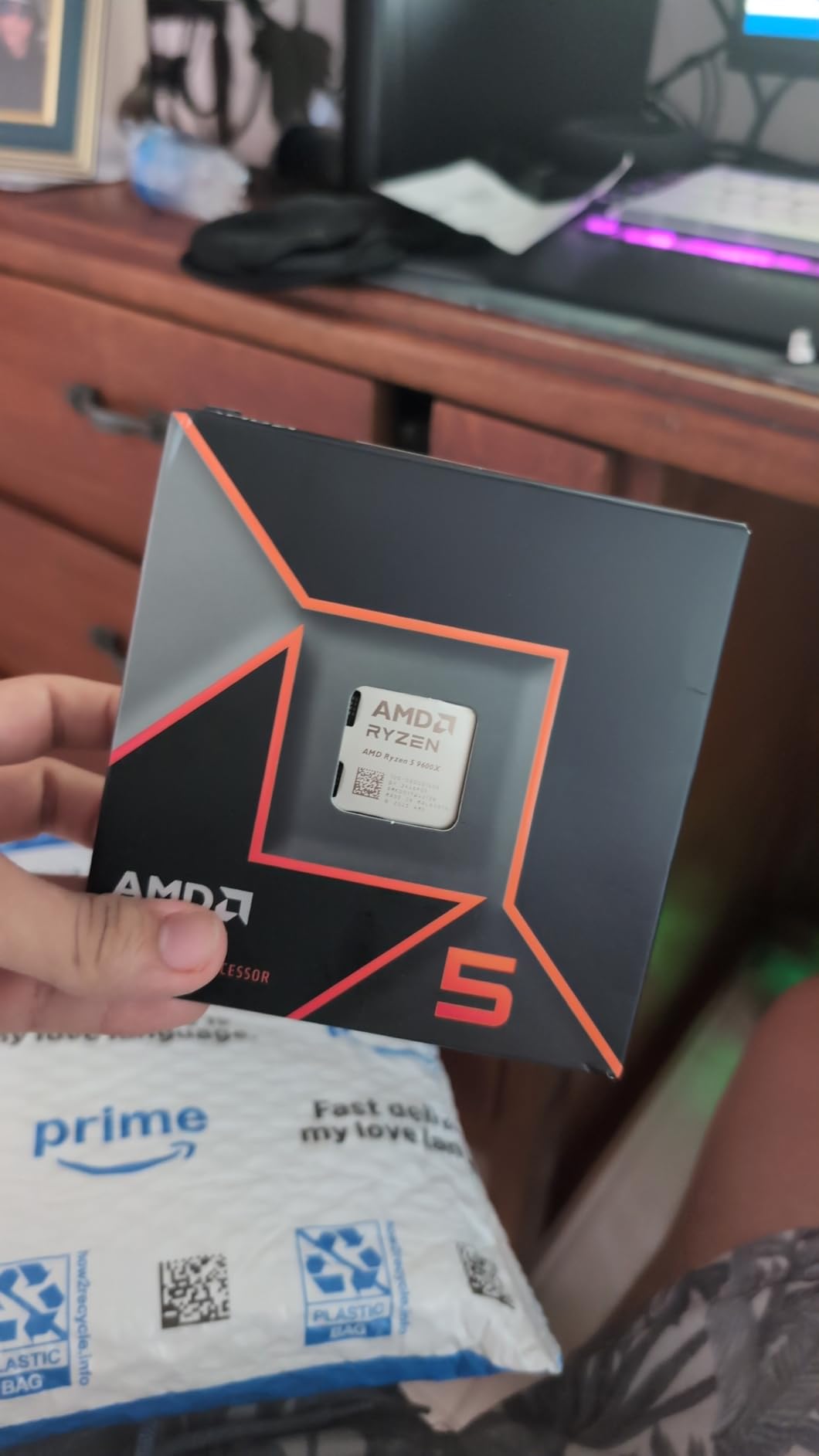 AMD Ryzen™ 5 9600X 6-Core, 12-Thread Unlocked Desktop Processor Customer Review AMD Ryzen™ 5 9600X 6-Core, 12-Thread Unlocked Desktop Processor - Customer Photo 2