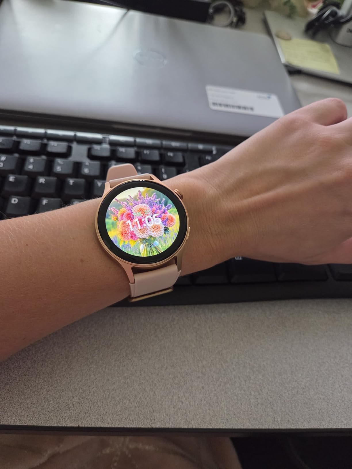 aeac Smart Watch for Women, 1.32'' AMOLED Ultra-Clear Screen Activity Trackers with Heart Rate/Sleep/SpO2 Monitor, Smartwatch for iPhone/Samsung/Android, 110+ Sport Modes Waterproof Fitness Watch - Customer Photo 2