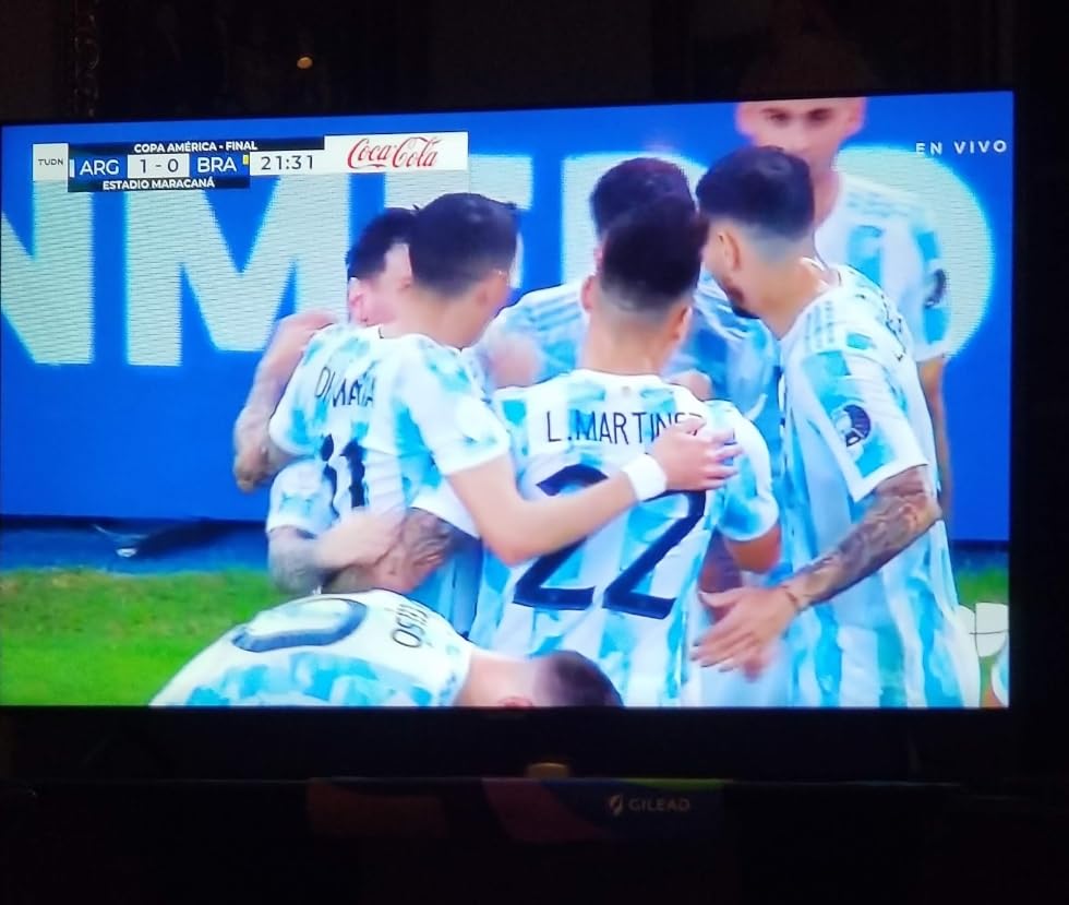 Supersonic SC-3226SDVD 32-inch LED Smart HDTV w/DVD Player, ATSC & NTSC System, 3X HDMI, 1080p, WiFi, USB, Multi Language OSD, AC/DC Compatible for Home, Kitchen, or RV Camper, DC Car Cord Included - Customer Photo 1