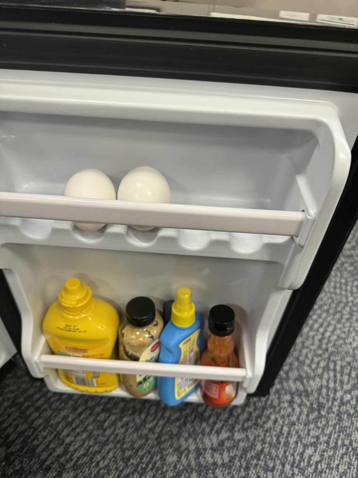 8.5 cu.ft Dual-Door Apartment Refrigerator with Freezer and Adjustable Thermostat - Slide-Out Glass Shelves for Dorms, Offices, RVs, and Homes Customer Review 8.5 cu.ft Dual-Door Apartment Refrigerator with Freezer and Adjustable Thermostat - Slide-Out Glass Shelves for Dorms, Offices, RVs, and Homes - Customer Photo 1