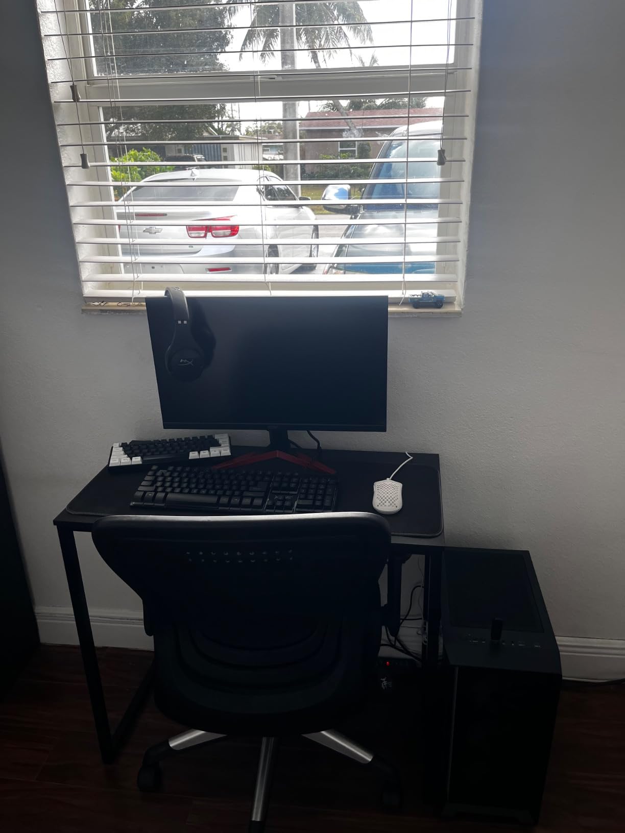 Skytech Nebula Gaming PC Desktop, Ryzen 5 5600 3.5 Ghz (4.4GHz Turbo Boost), NVIDIA RTX 3050 6GB GDDR6, 1TB SSD, 16GB DDR4 RAM 3200, 650W Gold PSU, Wi-Fi, Win 11 Home - Customer Photo 2