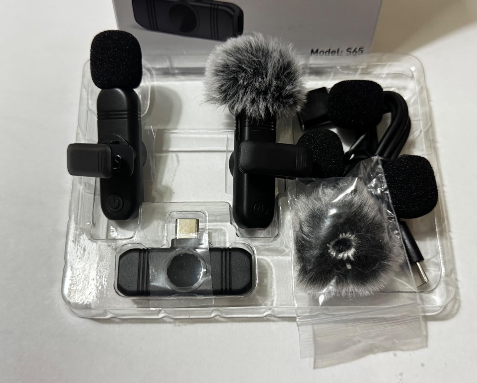 Type C Wireless Lavalier Microphone for iPhone 15,Android and Laptop,Tablet,PC,Clip on Microphone with Noise Reduction for Video Recording,Vlog,Interviews,Live Streaming,Podcast,TikTok,YouTube 2 Pack - Customer Photo 2