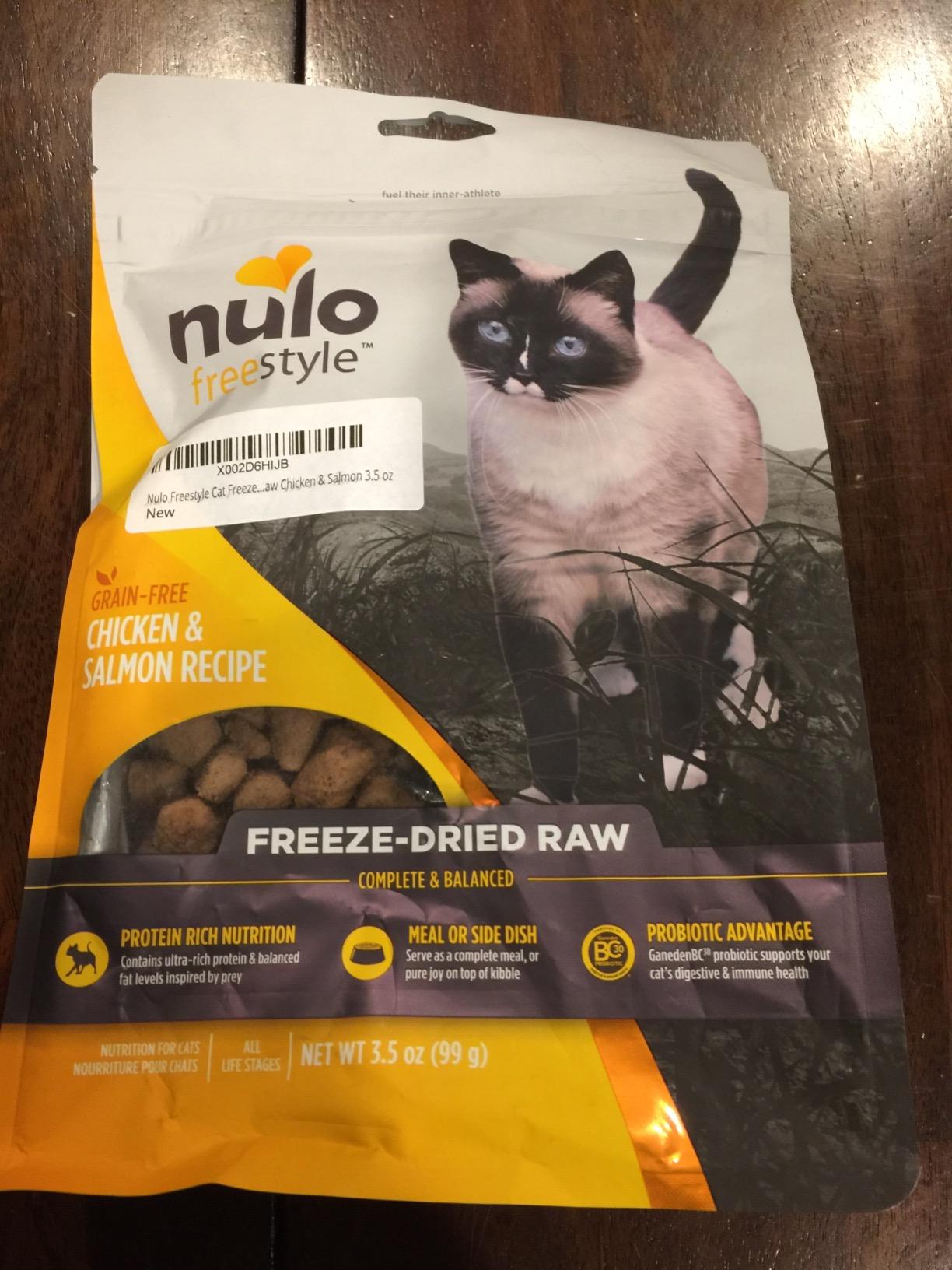 Nulo Freestyle Freeze-Dried Raw, Ultra-Rich Grain-Free Dry Cat Food for All Breeds and Life Stages with BC30 Probiotic for Digestive and Immune Health, Chicken & Salmon, 16 Ounce Customer Review Nulo Freestyle Freeze-Dried Raw, Ultra-Rich Grain-Free Dry Cat Food for All Breeds and Life Stages with BC30 Probiotic for Digestive and Immune Health, Chicken & Salmon, 16 Ounce - Customer Photo 3