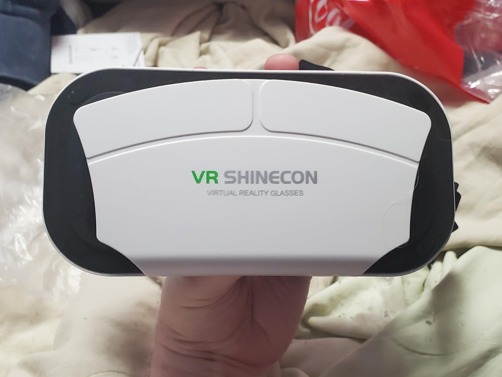 Virtual Reality Goggles, 3D VR Glasses Adjustable VR Virtual Reality Headset with Wide Angle Lens, Universal 3D VR Headset for Kids Adults, HD Goggles for Phone Movies Games Customer Review Virtual Reality Goggles, 3D VR Glasses Adjustable VR Virtual Reality Headset with Wide Angle Lens, Universal 3D VR Headset for Kids Adults, HD Goggles for Phone Movies Games - Customer Photo 2