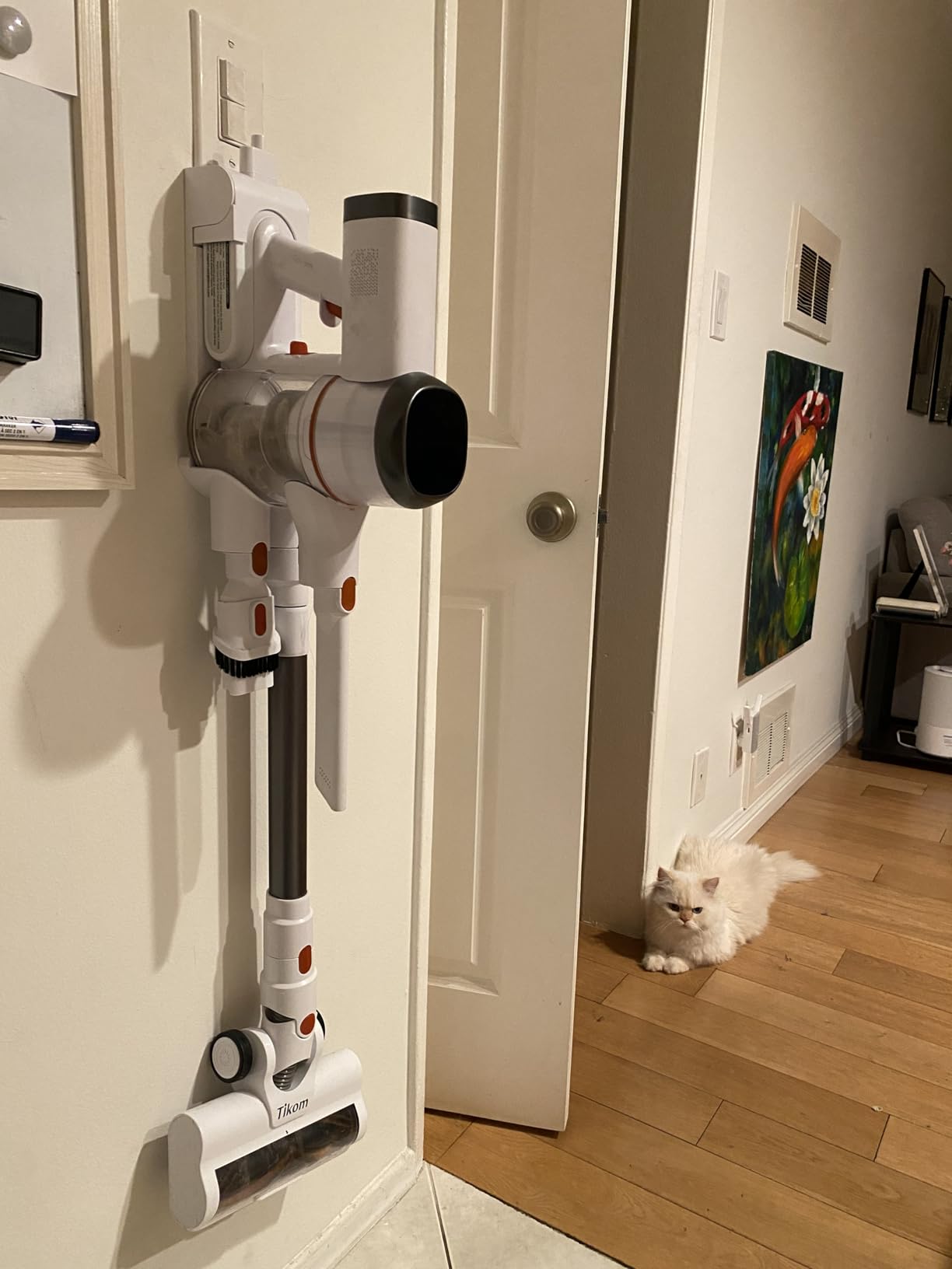 Tikom V500 Cordless Vacuum Cleaner for Home, 40000Pa/450W Stick Vacuum with LED Touch Screen, Charging Wall Dock, Anti-Tangle, Lightweight Handheld Vacuum for Pet Hair, Hard Floor, Carpet - Customer Photo 2