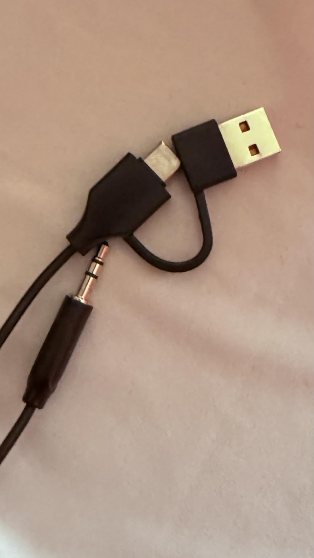 Nylavee Computer Speakers with Subwoofer, 2.1 Hi-Fi PC Speakers System with 6 Lighting Modes, Enhanced Bass, Plug and Play, USB/USB-C Powered and 3.5mm Aux in for Desktop, Monitor, Laptop, Tablet - Customer Photo 1