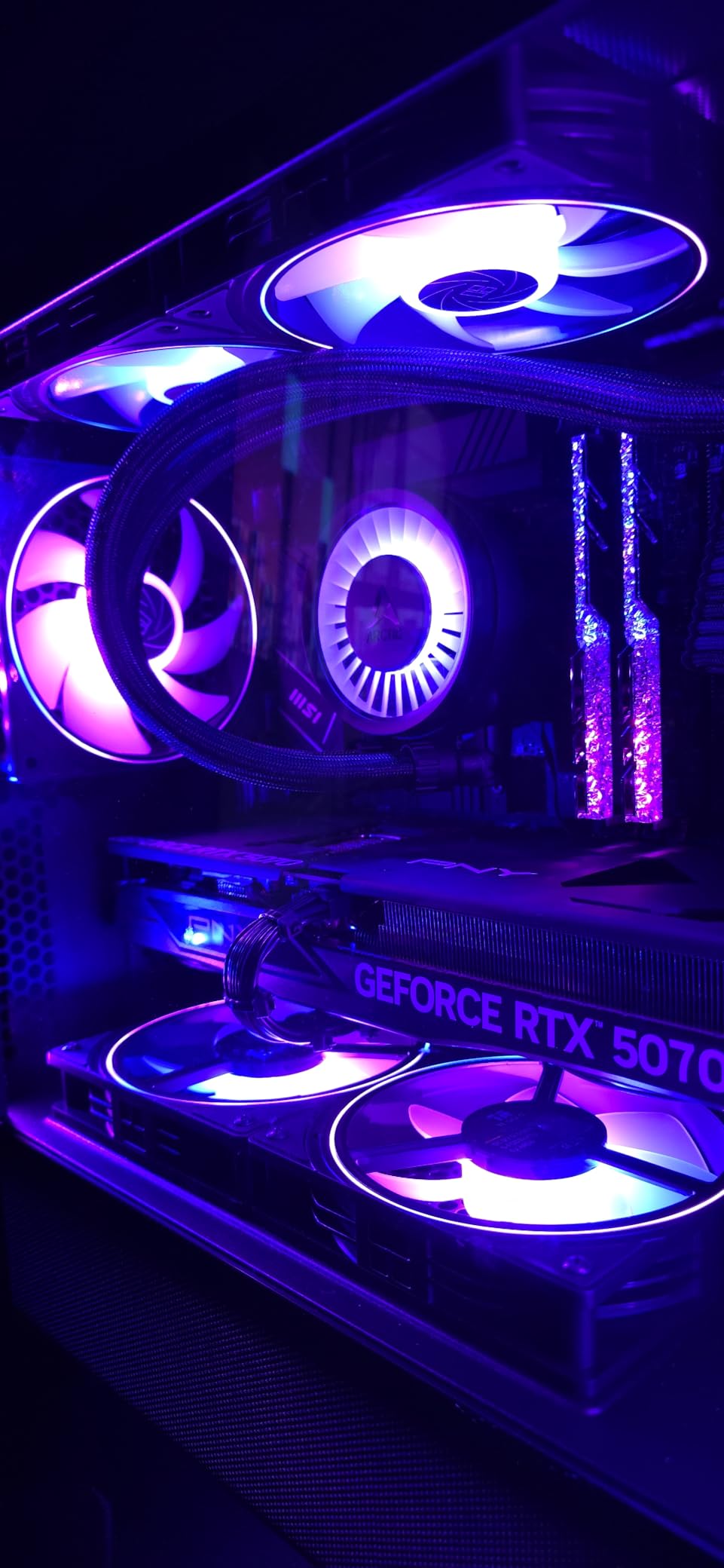 ARCTIC Liquid Freezer III Pro 240 A-RGB - 240 mm AIO CPU Cooler, Water Cooling, 38 mm Radiator, PWM Pump, VRM Fan, for AMD AM5/AM4, Intel LGA1851/1700 Contact Frame - Black Customer Review ARCTIC Liquid Freezer III Pro 240 A-RGB - 240 mm AIO CPU Cooler, Water Cooling, 38 mm Radiator, PWM Pump, VRM Fan, for AMD AM5/AM4, Intel LGA1851/1700 Contact Frame - Black - Customer Photo 1