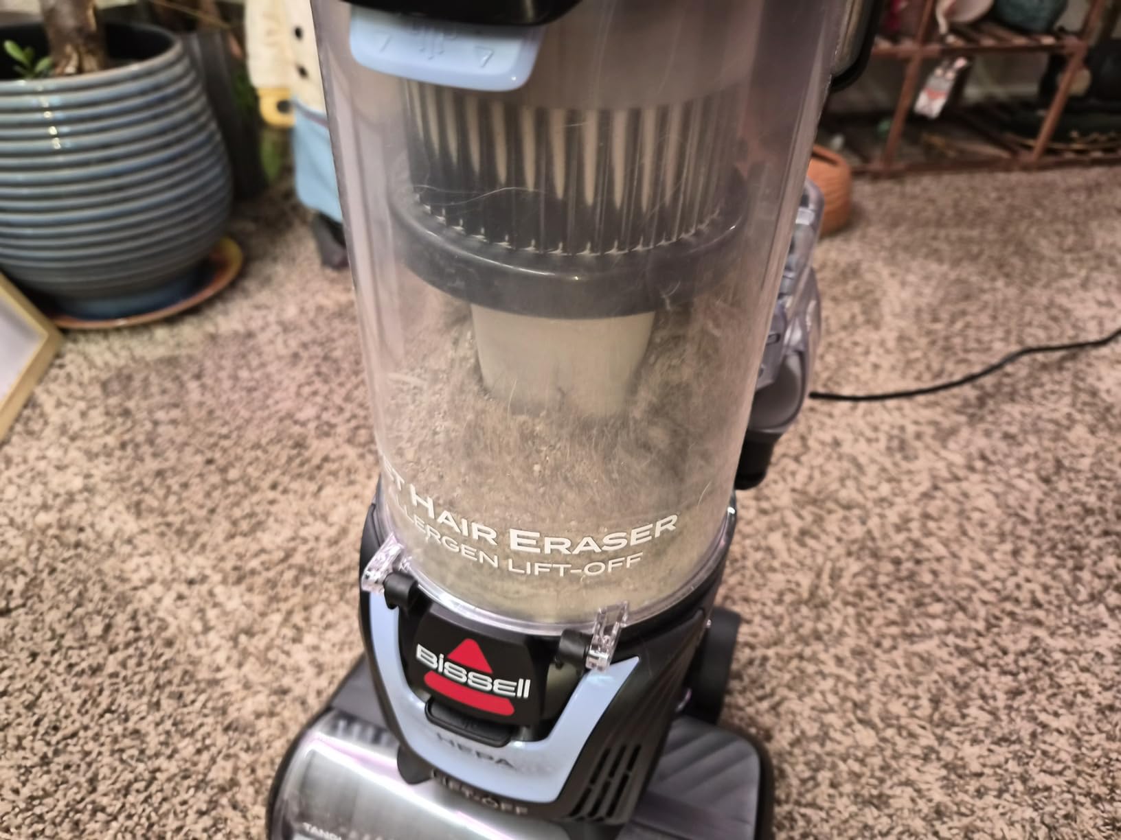 BISSELL Pet Hair Eraser Allergen Lift-Off with Powerful Suction, HEPA, Tangle-Free Brush Roll, 39883 - Customer Photo 3