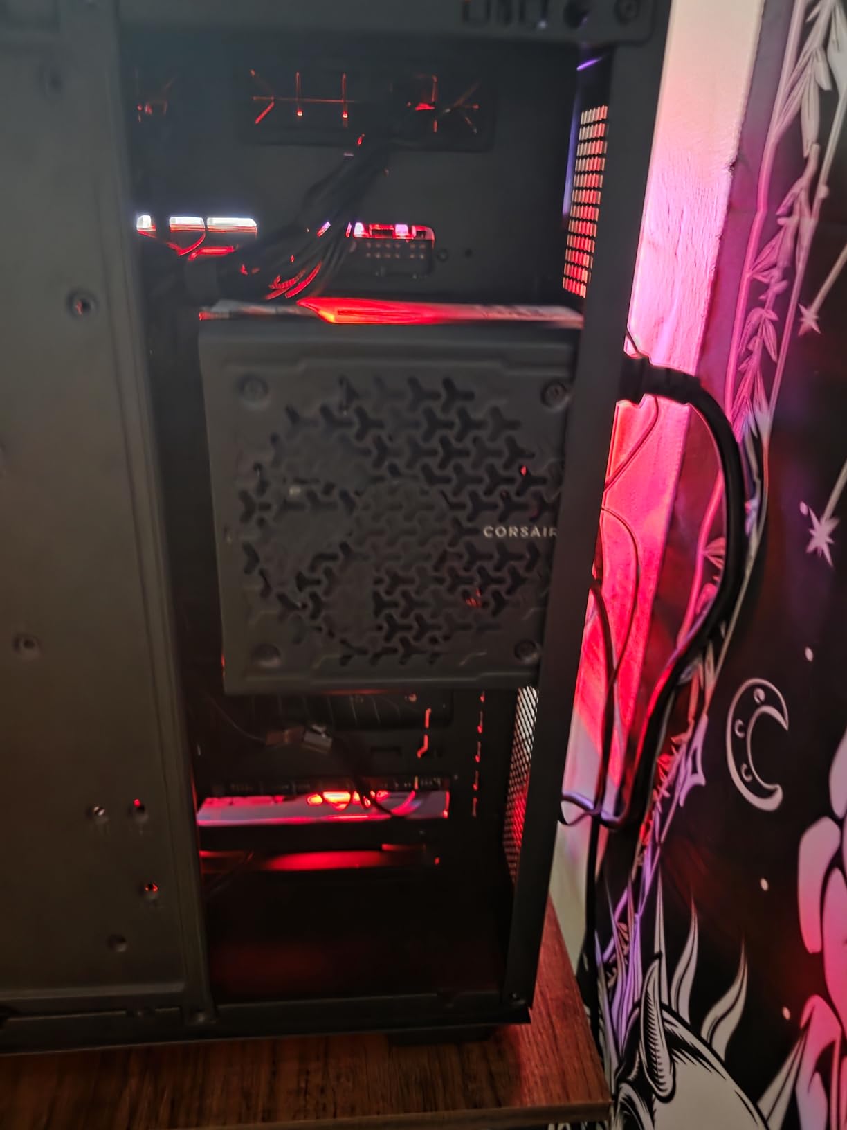 CORSAIR RM750e (2025) Fully Modular Low-Noise ATX Power Supply with 12V-2x6 Cable – ATX 3.1 & PCIe 5.1 Compliant, Cybenetics Gold Efficiency, 105°C-Rated Capacitors, Modern Standby Mode – Black - Customer Photo 1