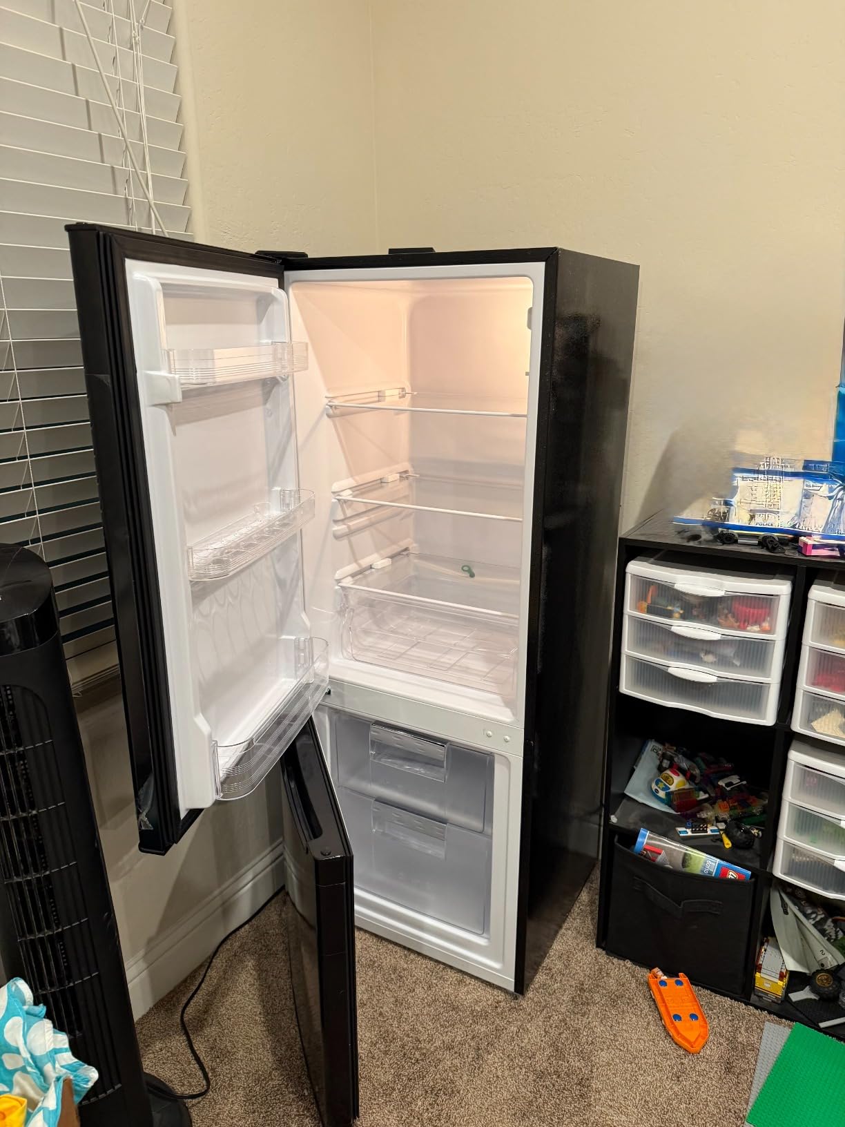 BANGSON 7.1 Cu.Ft Refrigerator with Freezer, Apartment Size Fridge with Bottom Freezer, Large Capacity, Energy Saving, Adjustable Thermostat, Low Noise, Black - Customer Photo 1