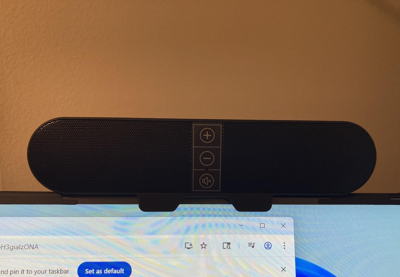 Computer Speakers for Desktop PC Monitor, USB Plug-in, Wired, Computer Soundbar for PC, Laptop Speakers with Adaptive-Channel-Switching, Loud Sound, Deep Bass, USB C Adapter, Easy to Clip on Monitor - Customer Photo 2