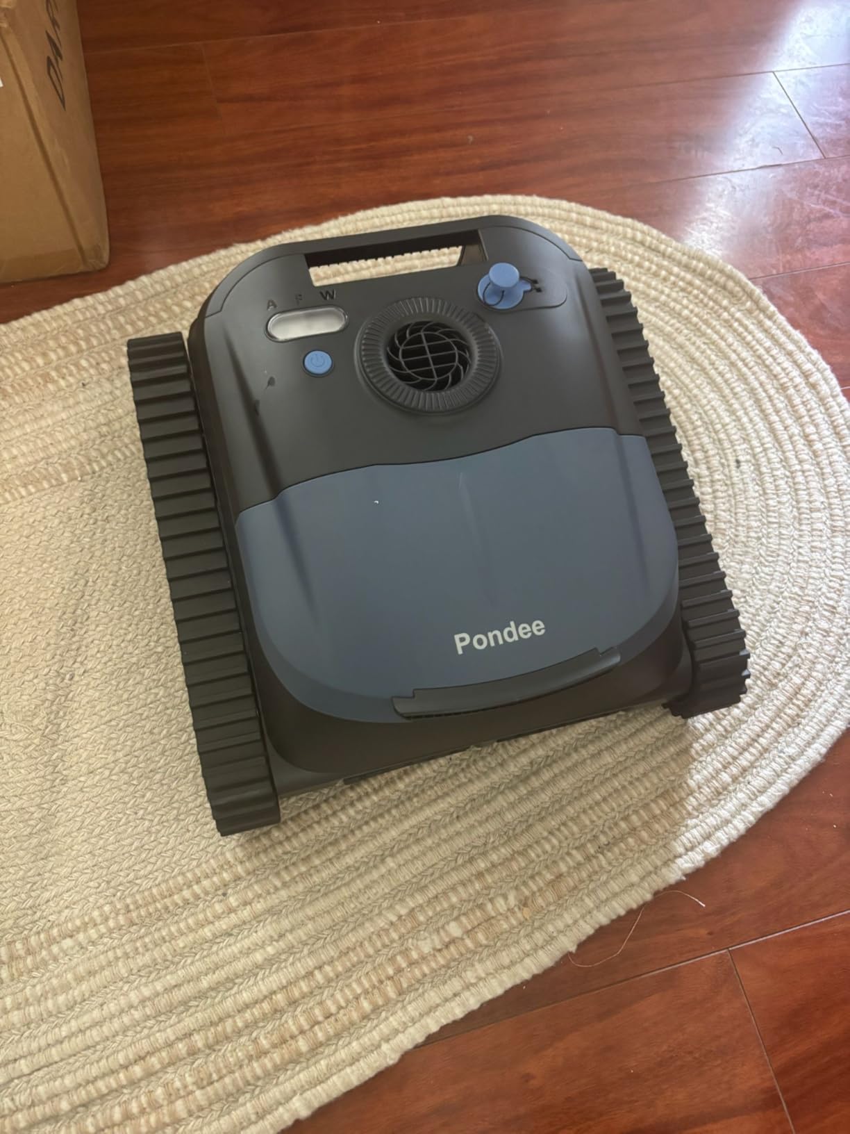 X5 Cordless Robotic Pool Cleaner, Wall & Waterline Cleaning, Smart Navigation, Smart Precision Docking™, 180Mins Runtime, 4 Cleaning Modes, Pool Vacuum for Inground Pools up to 3,229 sq.ft Customer Review X5 Cordless Robotic Pool Cleaner, Wall & Waterline Cleaning, Smart Navigation, Smart Precision Docking™, 180Mins Runtime, 4 Cleaning Modes, Pool Vacuum for Inground Pools up to 3,229 sq.ft - Customer Photo 1