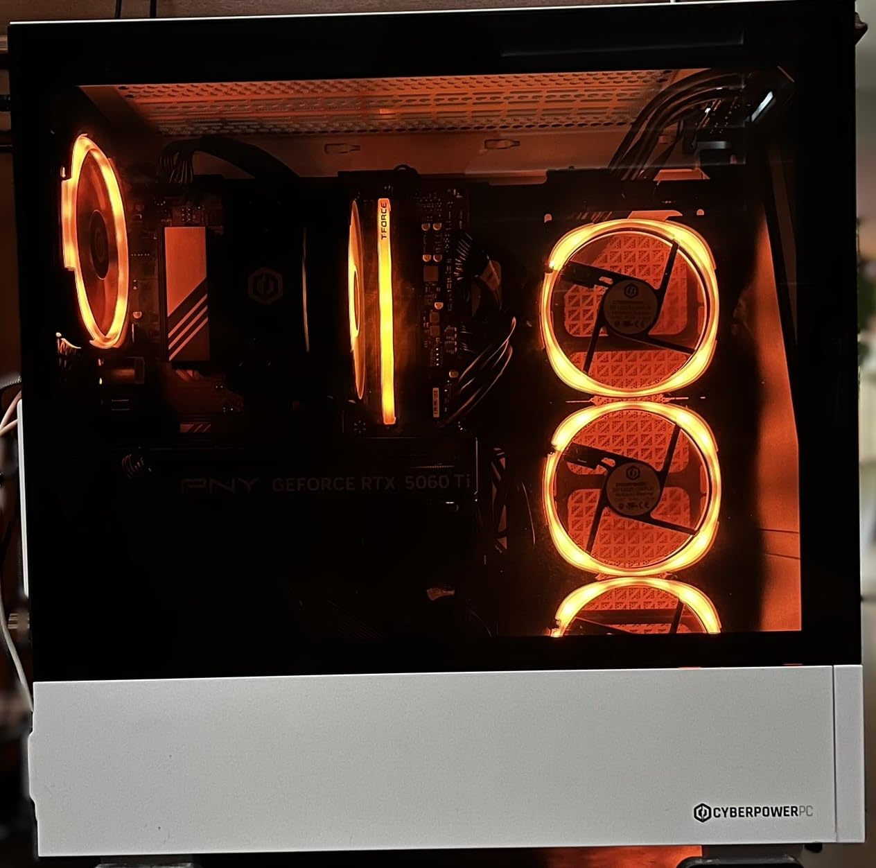 CyberPowerPC Gamer Xtreme VR Gaming PC, Intel Core i5-13400F 2.5GHz, GeForce RTX 5060 8GB, 16GB DDR5, 1TB PCIe 4.0 SSD, WiFi Ready & Windows 11 Home (GXiVR8060A40) - Customer Photo 2