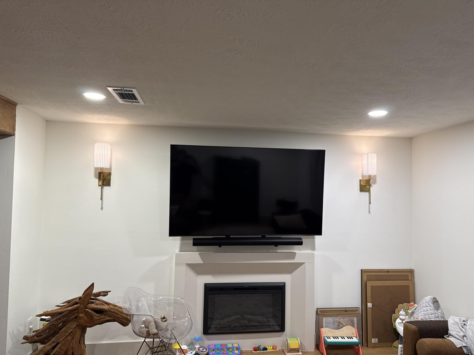 Samsung 75-Inch Class Neo QLED QN70F 4K Mini LED Smart TV (2025 Model) NQ4 AI Gen2 Processor, Quantum Matrix Technology Slim, Motion Xcelerator 144Hz, Samsung Vision AI, Alexa Built-in - Customer Photo 2