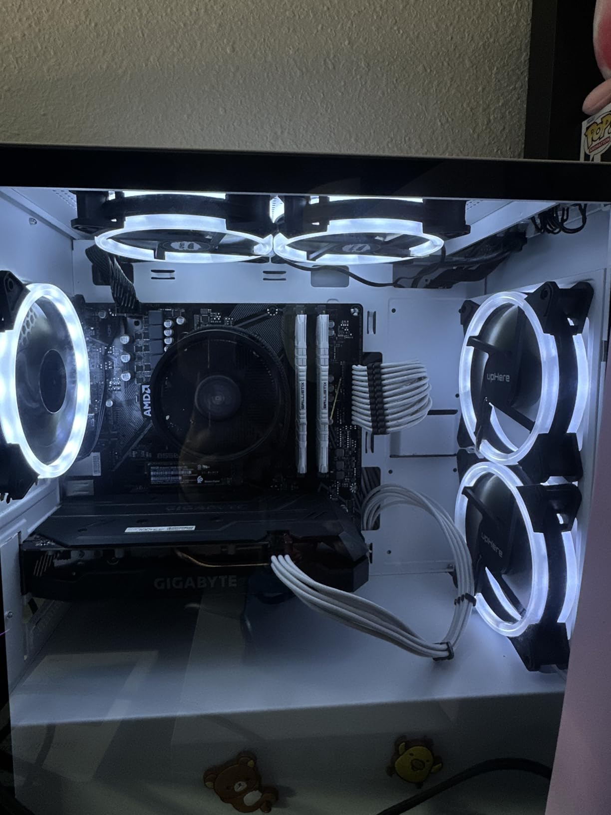 Micro Center AMD Ryzen 5 5500 Desktop Processor with GIGABYTE B550M K Motherboard (Micro-ATX, DDR4, Dual M.2, SATA 6Gb/s, PCIe 4.0) - Customer Photo 2