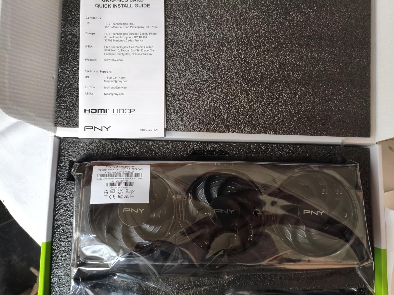 PNY NVIDIA GeForce RTX™ 5070 Epic-X™ ARGB OC Triple Fan, Graphics Card (12GB GDDR7, 192-bit, Boost Speed: 2685 MHz, SFF-Ready, PCIe® 5.0, HDMI®/DP 2.1, 2.4-Slot, NVIDIA Blackwell Architecture, DLSS 4) - Customer Photo 3