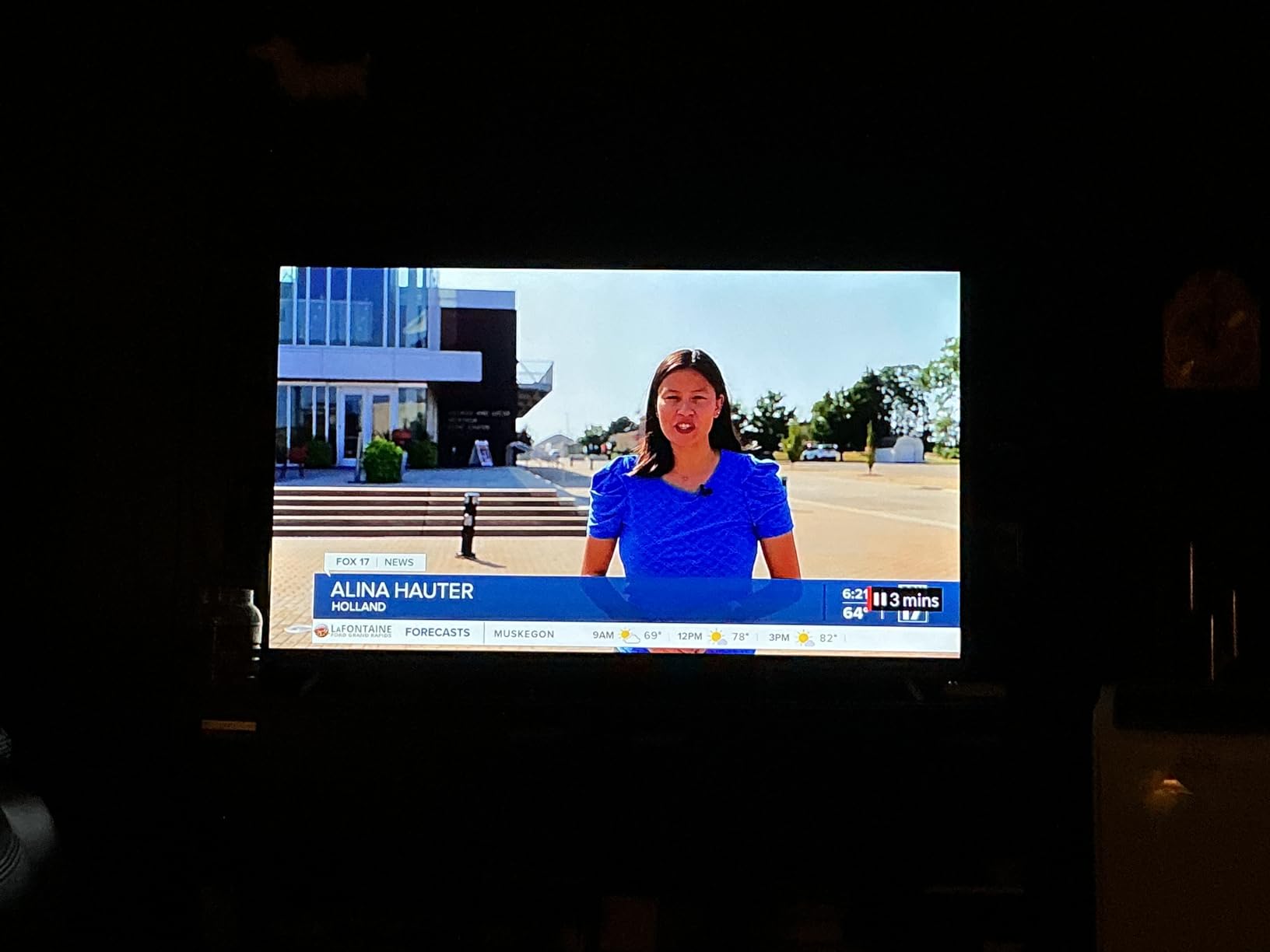 INSIGNIA 65-inch Class F50 Series LED 4K UHD Smart Fire TV with Alexa Voice Remote (NS-65F501NA26) - Customer Photo 2