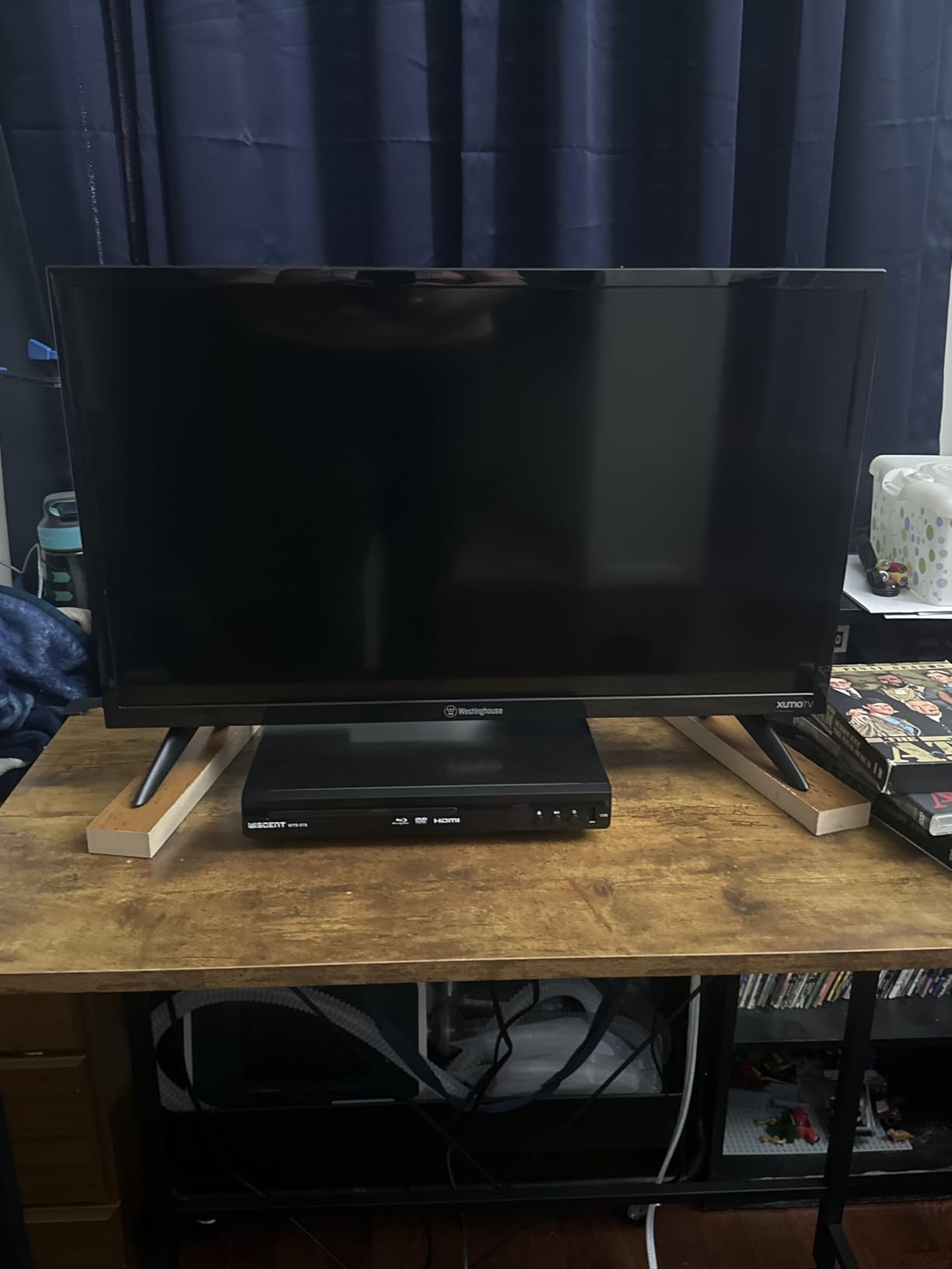 Westinghouse 24-inch Smart TV, HD Xumo TV with Voice Remote, Flat Screen Television w/Dolby Atmos, Bluetooth, Apple AirPlay, Wi-Fi & Mobile Connectivity - Customer Photo 1