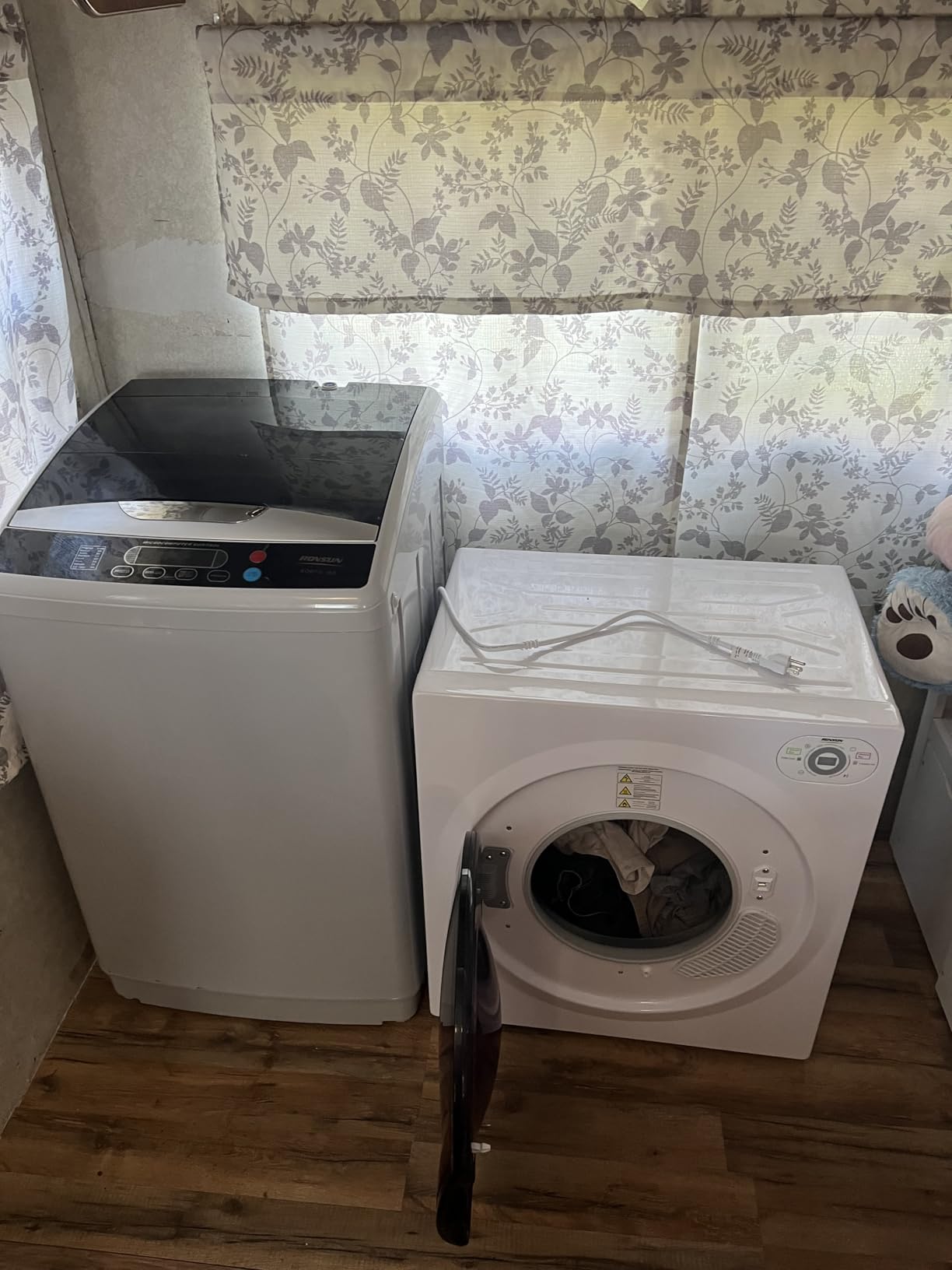 ROVSUN 25LBS Full Automatic Washing Machine and 2.6CuFt Portable Clothes Dryer Set, Electric Laundry Washer and Dryer Combo Set with Stainless Steel Inner Tub, for Apartment, Dorms, Home - Customer Photo 2