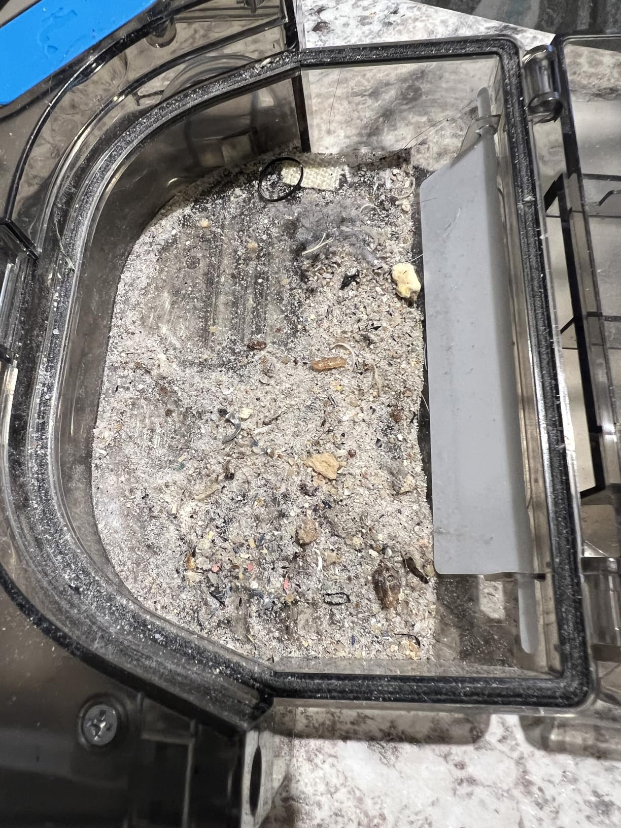 Robot Vacuum and Mop Combo,4200Pa Powerful Robotic Vacuum Cleaner with Self-Charging, Home Automatic Robot Aspiradora for Hard Floor, Low Carpet, Pet Hair, App&Voice&Remote Smart Control - Customer Photo 1