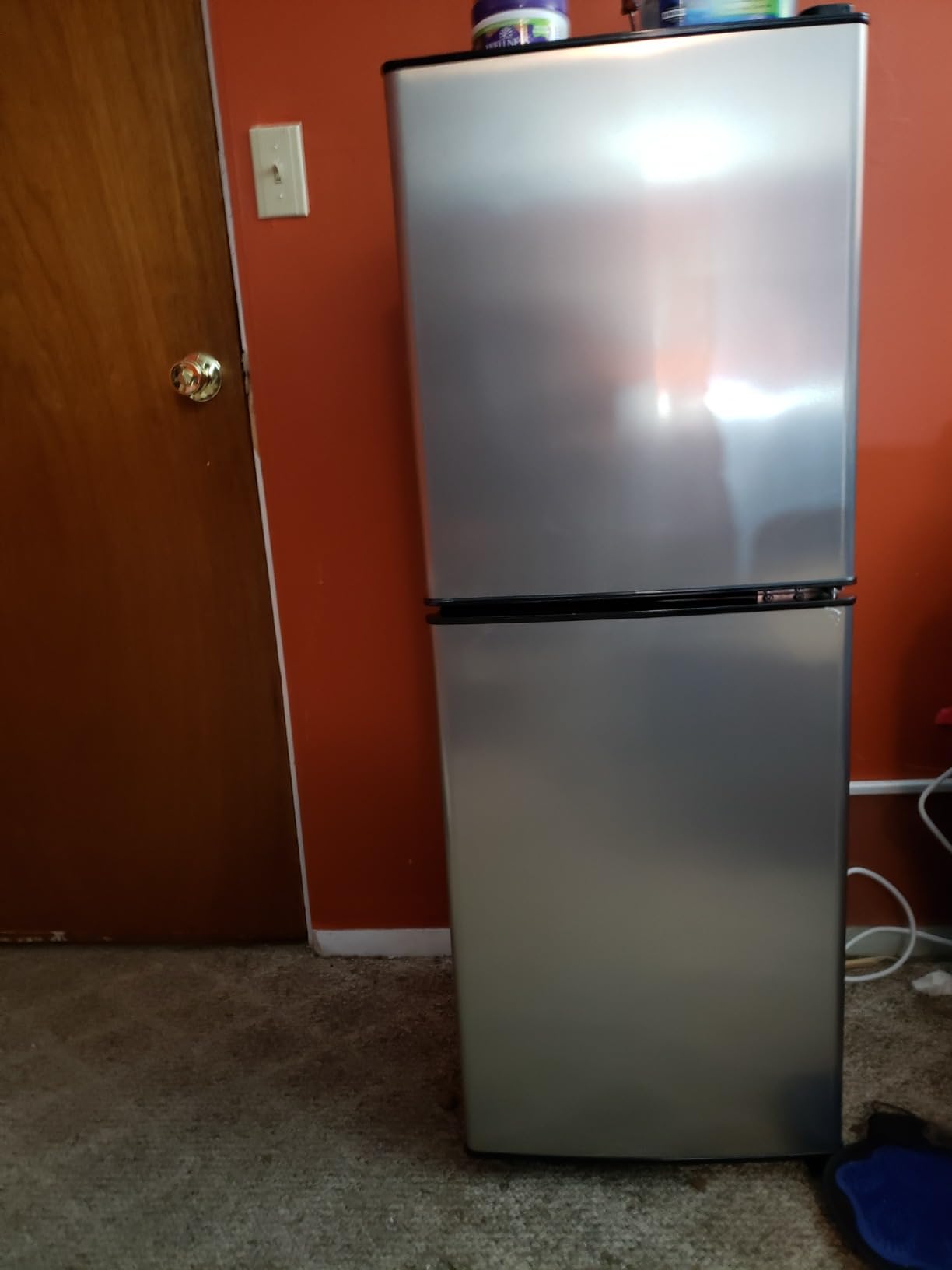 Fridge with Bottom Freezer and Drawer, 4.0 Cu.Ft Double Door Refrigerator with 7 Adjustable Temperature Settings for Bedroom, Dorm, Office, Apartment, Large Capacity, Black Customer Review Fridge with Bottom Freezer and Drawer, 4.0 Cu.Ft Double Door Refrigerator with 7 Adjustable Temperature Settings for Bedroom, Dorm, Office, Apartment, Large Capacity, Black - Customer Photo 1