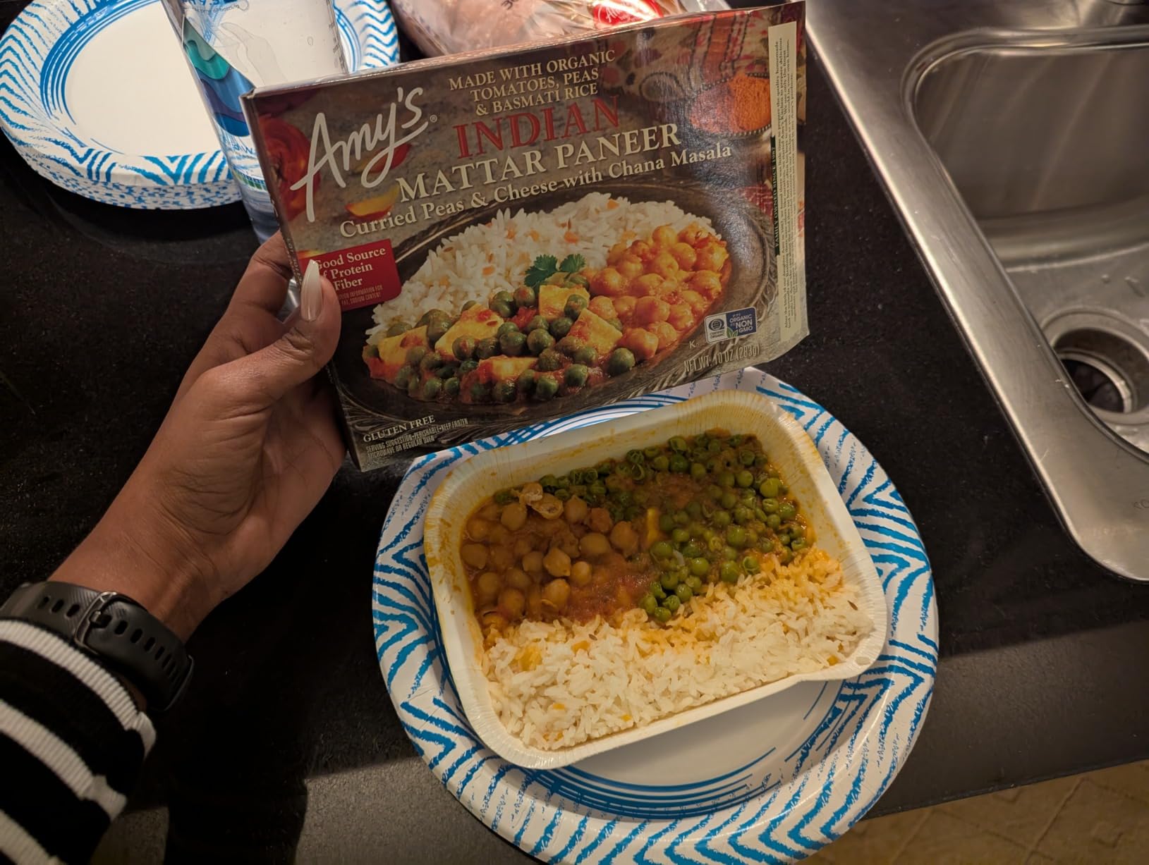 Amy's Frozen Meals, Indian Mattar Paneer, Made With Basmati Rice, Cheese, Organic Tomatoes, Peas & Beans, Gluten Free Microwave Meals, 10 Oz - Customer Photo 3