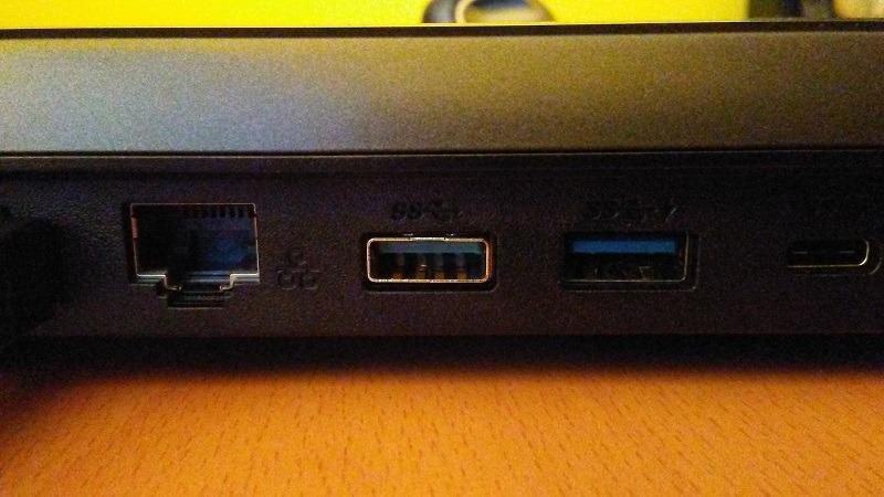 Evoluent – Inventor of the Vertical Mouse – VM4RW Ergonomic Vertical Mouse Right Hand Regular Size Wireless USB, Sculpted for Comfort, Reduces Wrist Strain, 4 Speeds, 6 Customizable Buttons in Windows - Customer Photo 2