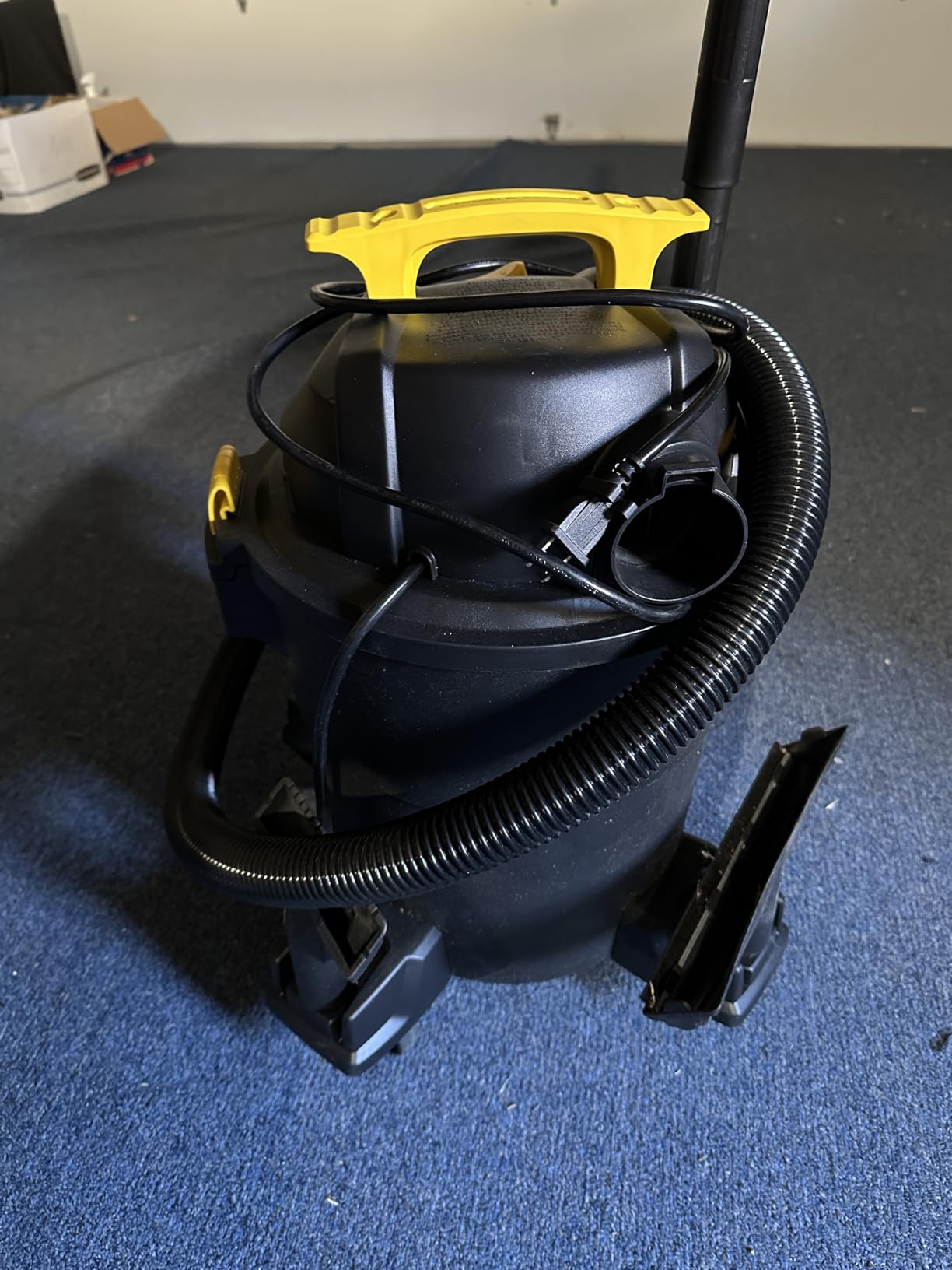 Stanley - SL18116P Wet/Dry Vacuum, 6 Gallon, 4 Horsepower Black Customer Review Stanley - SL18116P Wet/Dry Vacuum, 6 Gallon, 4 Horsepower Black - Customer Photo 2