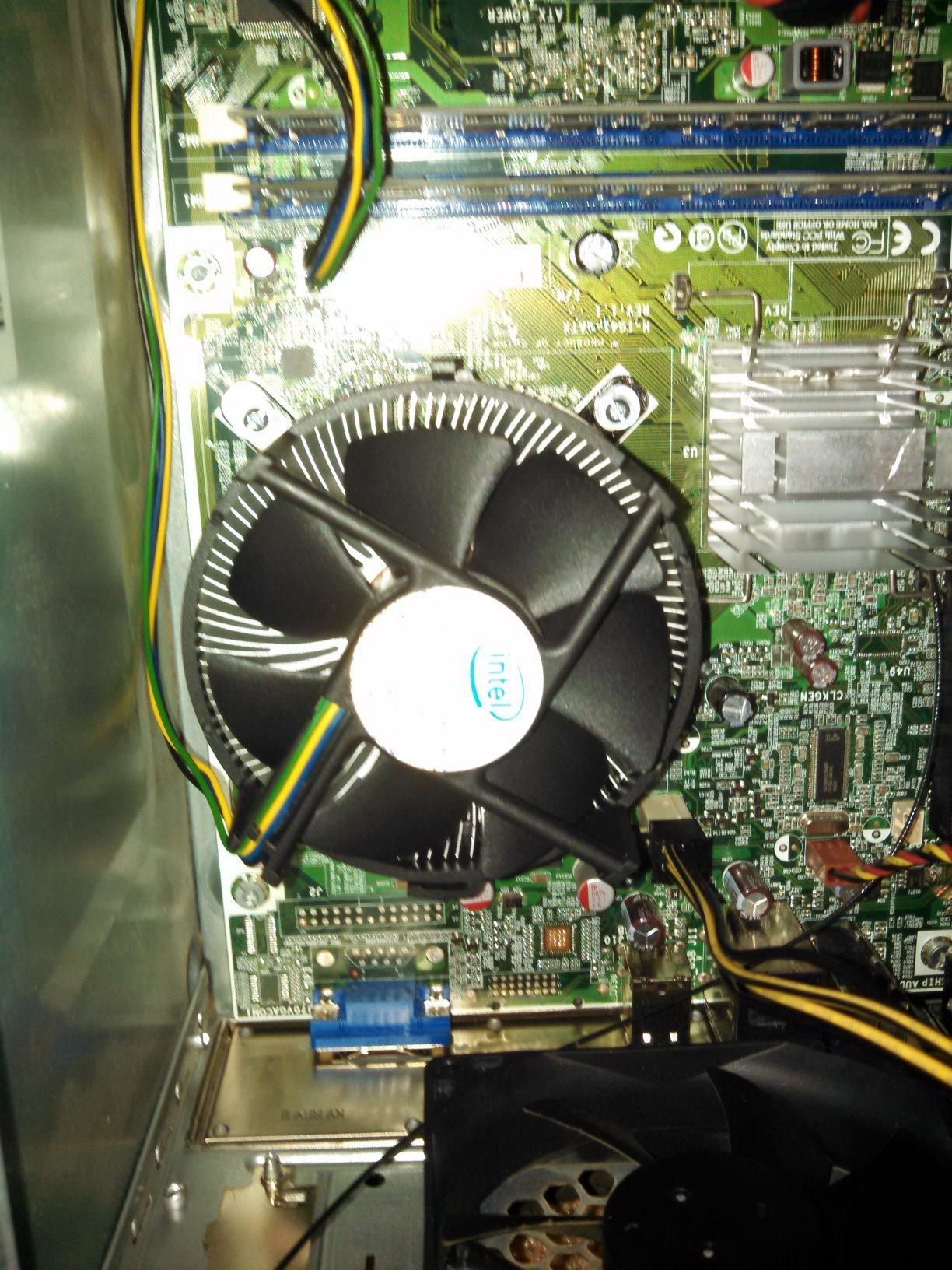 Intel Core 2 Quad Q9550 Processor 2.83GHz 1333MHz 12MB LGA 775 CPU, OEM Customer Review Intel Core 2 Quad Q9550 Processor 2.83GHz 1333MHz 12MB LGA 775 CPU, OEM - Customer Photo 2