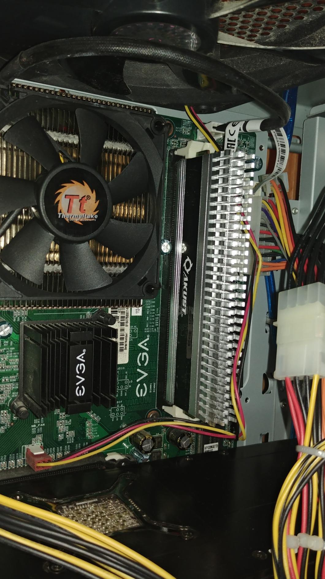 Intel Core 2 Quad Q9550 Processor 2.83GHz 1333MHz 12MB LGA 775 CPU, OEM Customer Review Intel Core 2 Quad Q9550 Processor 2.83GHz 1333MHz 12MB LGA 775 CPU, OEM - Customer Photo 3