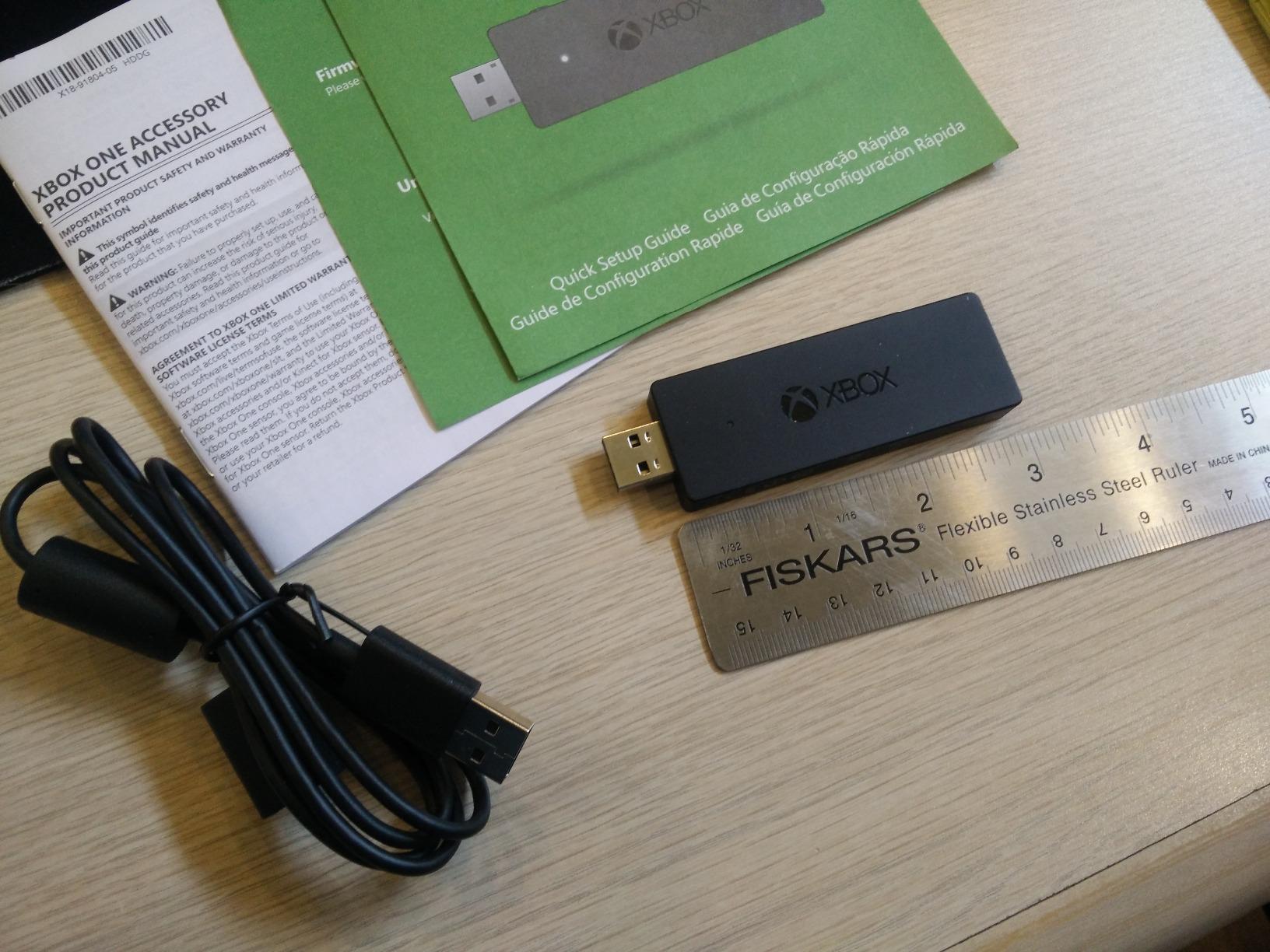 Microsoft Xbox Wireless Adapter for Windows 10 Customer Review Microsoft Xbox Wireless Adapter for Windows 10 - Customer Photo 1