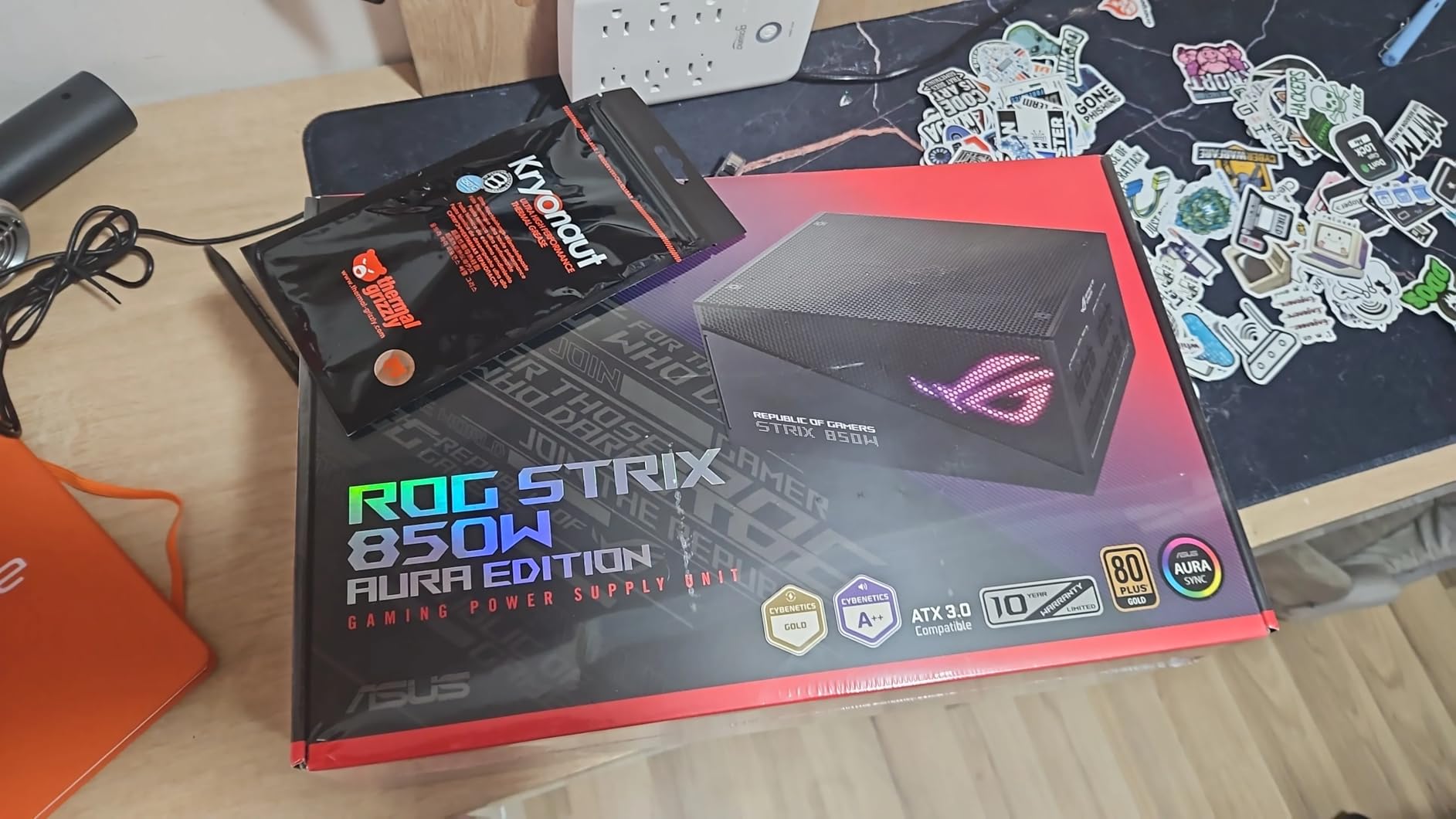 Thermal Grizzly Kryonaut - 1 Gram - Extremly High Performance Thermal Paste - for Demanding Applications and Overclocking CPU/GPU/PS4/PS5/Xbox Customer Review Thermal Grizzly Kryonaut - 1 Gram - Extremly High Performance Thermal Paste - for Demanding Applications and Overclocking CPU/GPU/PS4/PS5/Xbox - Customer Photo 1