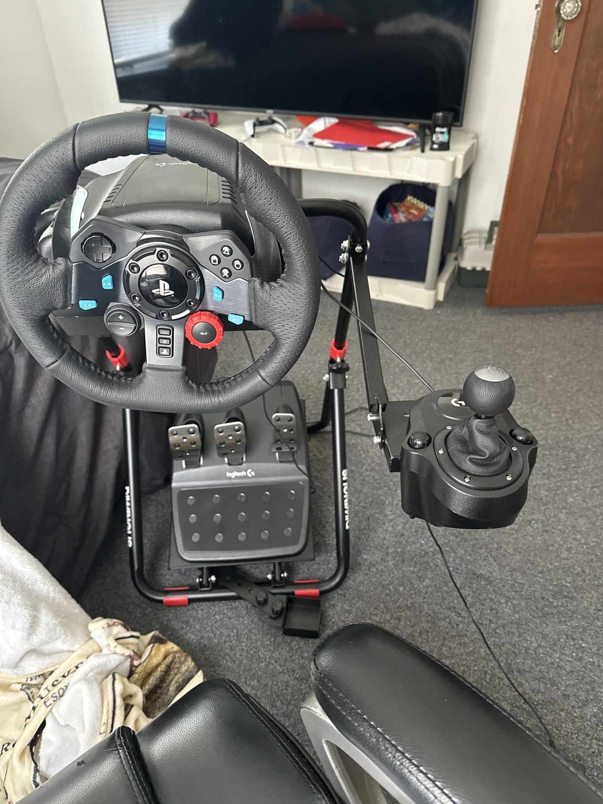 Logitech G920 Driving Force Racing Wheel and Pedals, Force Feedback + Logitech G Driving Force Shifter - Xbox Series X|S, Xbox One and PC, Mac - Black - Customer Photo 2