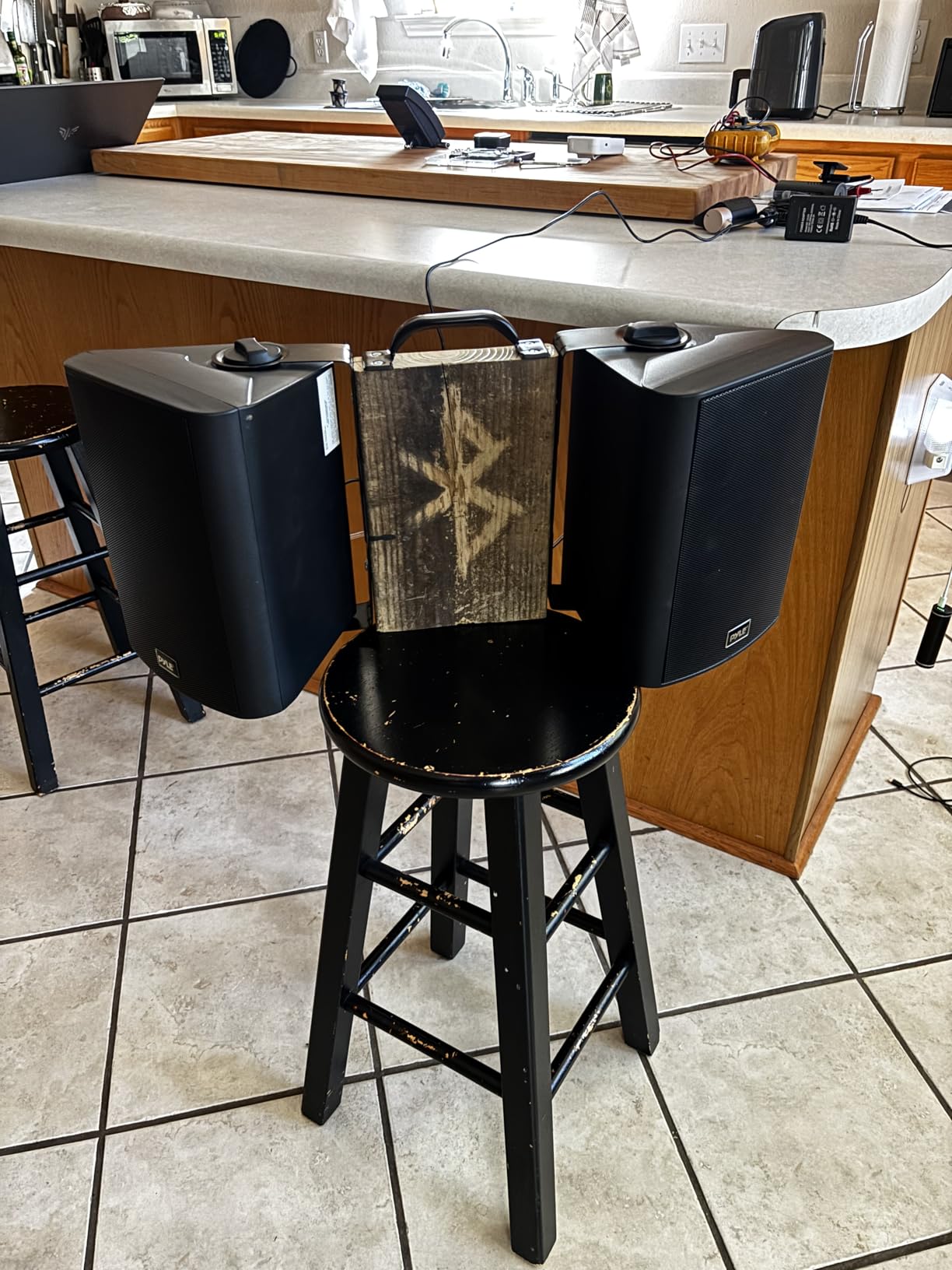 Pyle 6.5-Inch Wall Mount Waterproof Bluetooth Speaker System – Indoor/Outdoor Audio Pair with Built-in Digital Amplifier, Weather-Resistant Housing, High-Power Sound, Easy Installation (Black) - Customer Photo 2