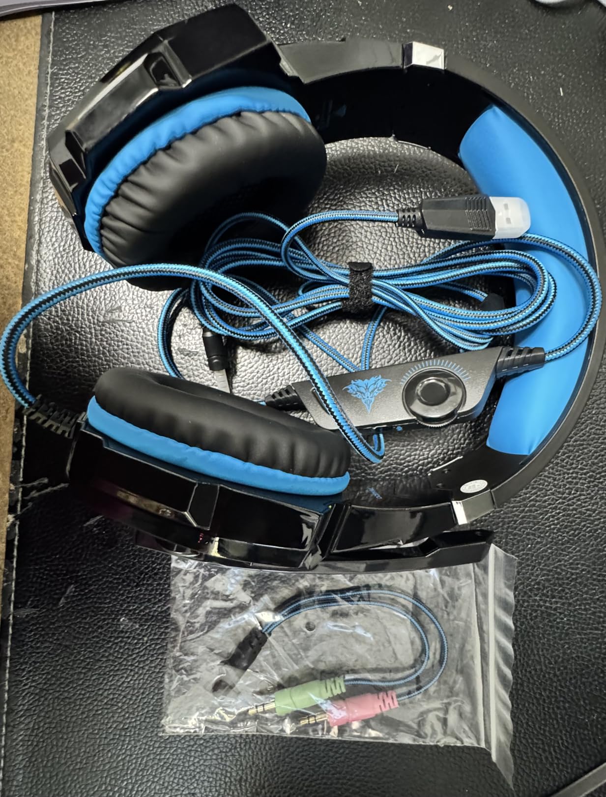 BENGOO G9000 Stereo Gaming Headset for PS4 PC Xbox One PS5 Controller, Noise Cancelling Over Ear Headphones with Mic, LED Light, 7.1 Surround Sound, Soft Memory Earmuffs for Nintendo Xbox Series X|S - Customer Photo 5