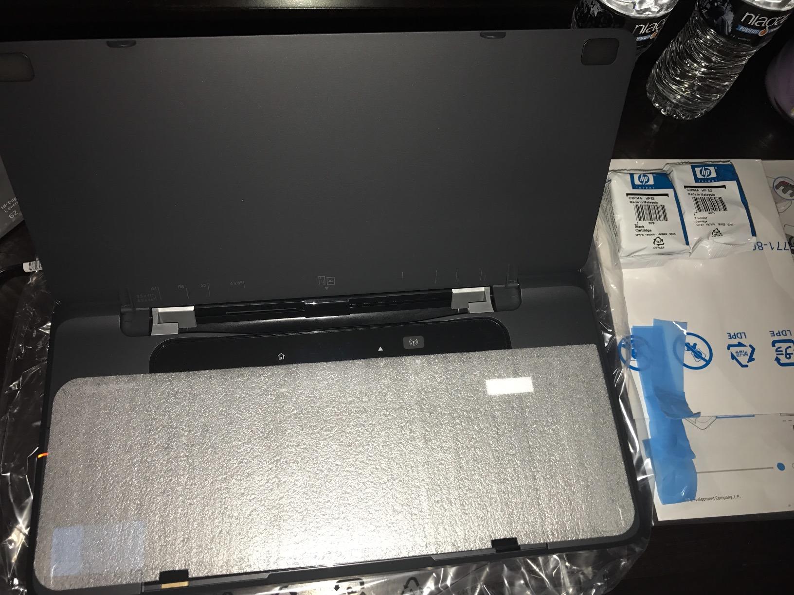 HP OfficeJet 200 Wireless Mobile Printer - Black, Battery included (CZ993A) - Customer Photo 3