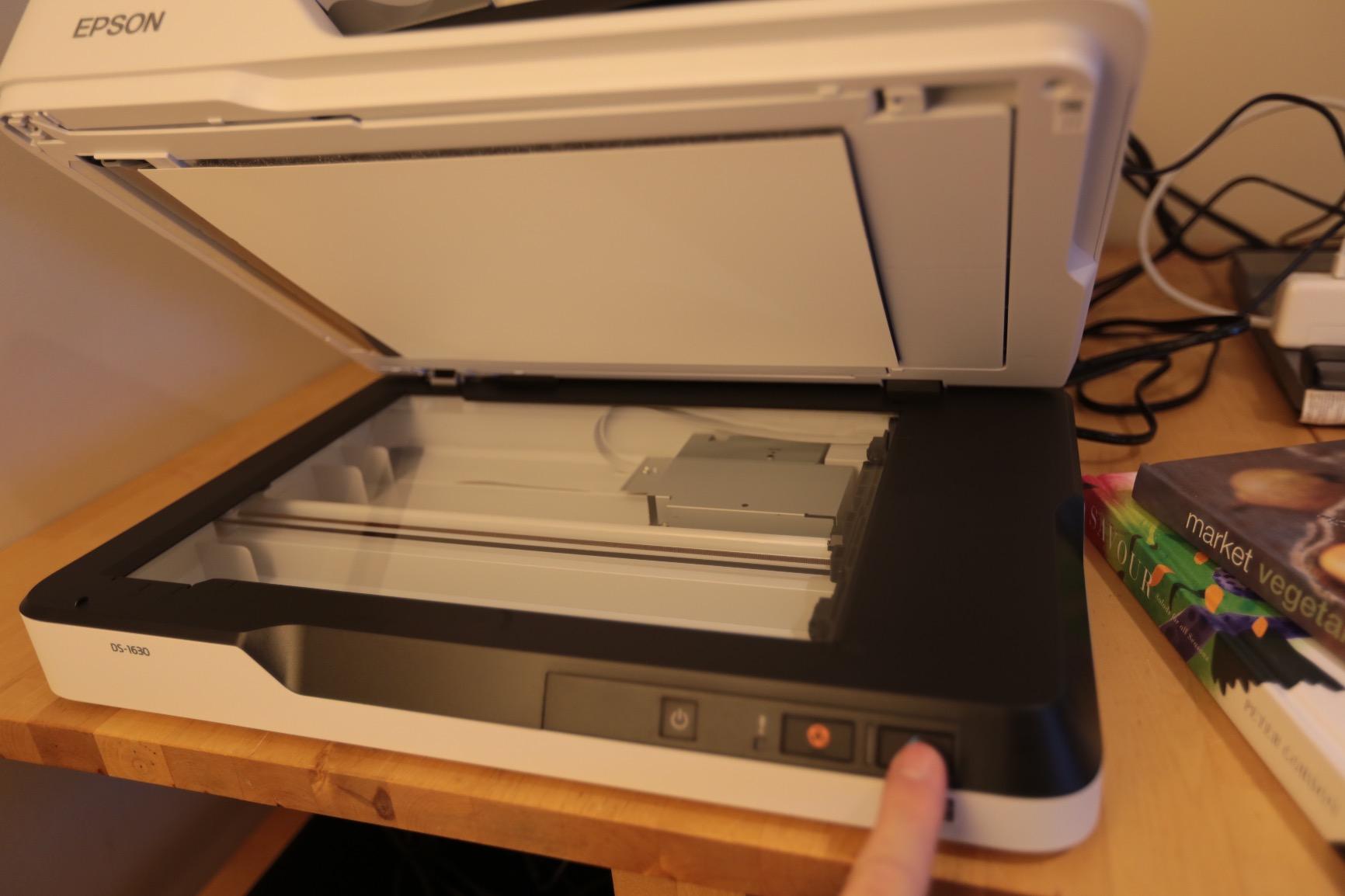 Epson DS-1630 Document Scanner: 25ppm, TWAIN & ISIS Drivers, 3-Year Warranty with Next Business Day Replacement - Customer Photo 1