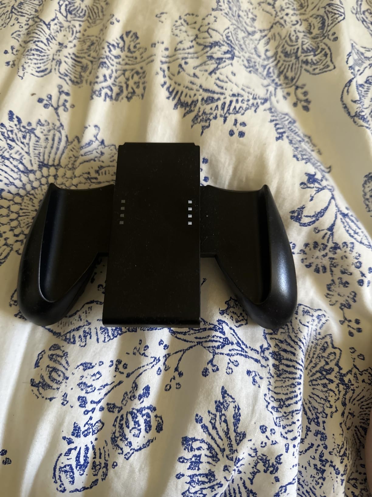 PowerA Joy Con Comfort Grips for Nintendo Switch - Black Customer Review PowerA Joy Con Comfort Grips for Nintendo Switch - Black - Customer Photo 5