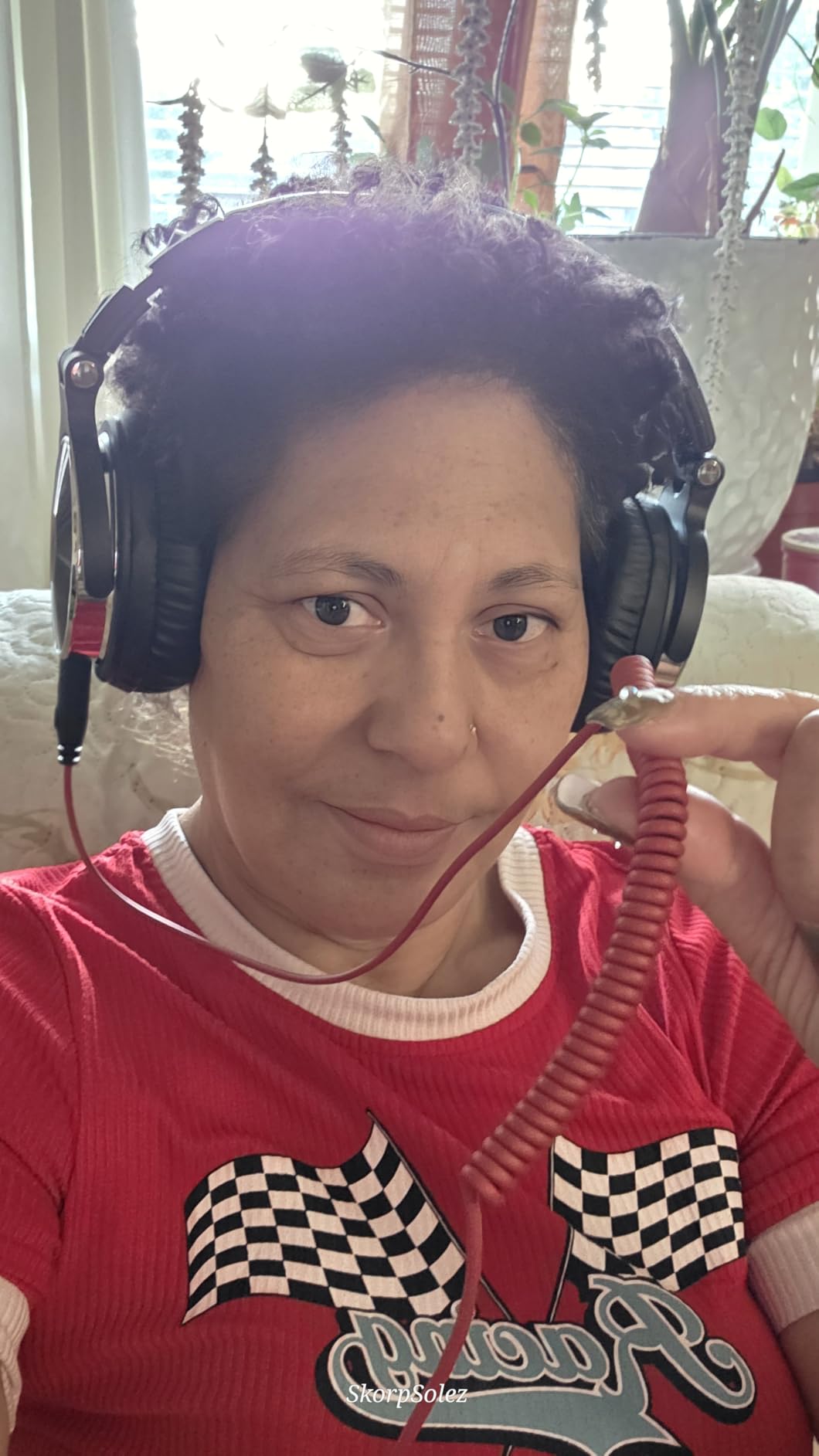 OneOdio Wired Over Ear Headphones Hi-Res Studio Monitor & Mixing DJ Stereo Headsets with 50mm Drivers and 1/4 to 3.5mm Jack for AMP Computer Recording Podcast Keyboard Guitar Laptop - Black - Customer Photo 2