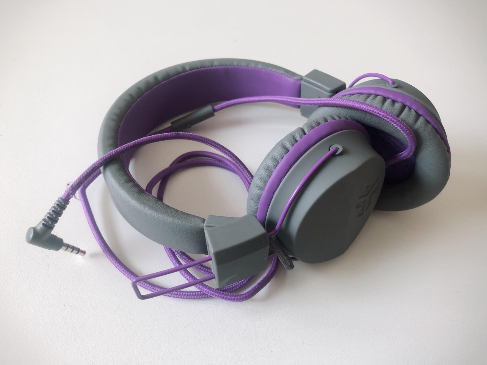 JLab JBuddies Studio On-Ear Kids Wired Headphones, Toddler Headphones, Kid Safe, Studio Volume Safe, Volume Limiter, Folding, Adjustable, Noise Isolation, with Mic (Graphite/Blue) Customer Review JLab JBuddies Studio On-Ear Kids Wired Headphones, Toddler Headphones, Kid Safe, Studio Volume Safe, Volume Limiter, Folding, Adjustable, Noise Isolation, with Mic (Graphite/Blue) - Customer Photo 2