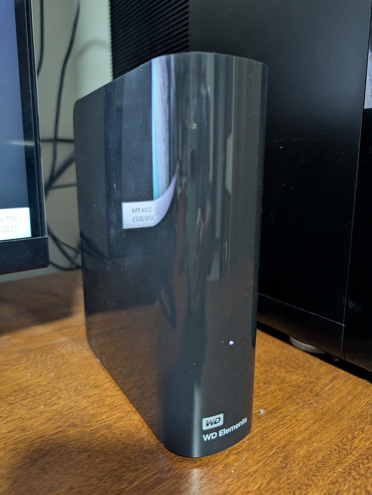 WD 2TB Elements Portable External Hard Drive for Windows, USB 3.2 Gen 1/USB 3.0 for PC & Mac, Plug and Play Ready - WDBU6Y0020BBK-WESN - Customer Photo 1